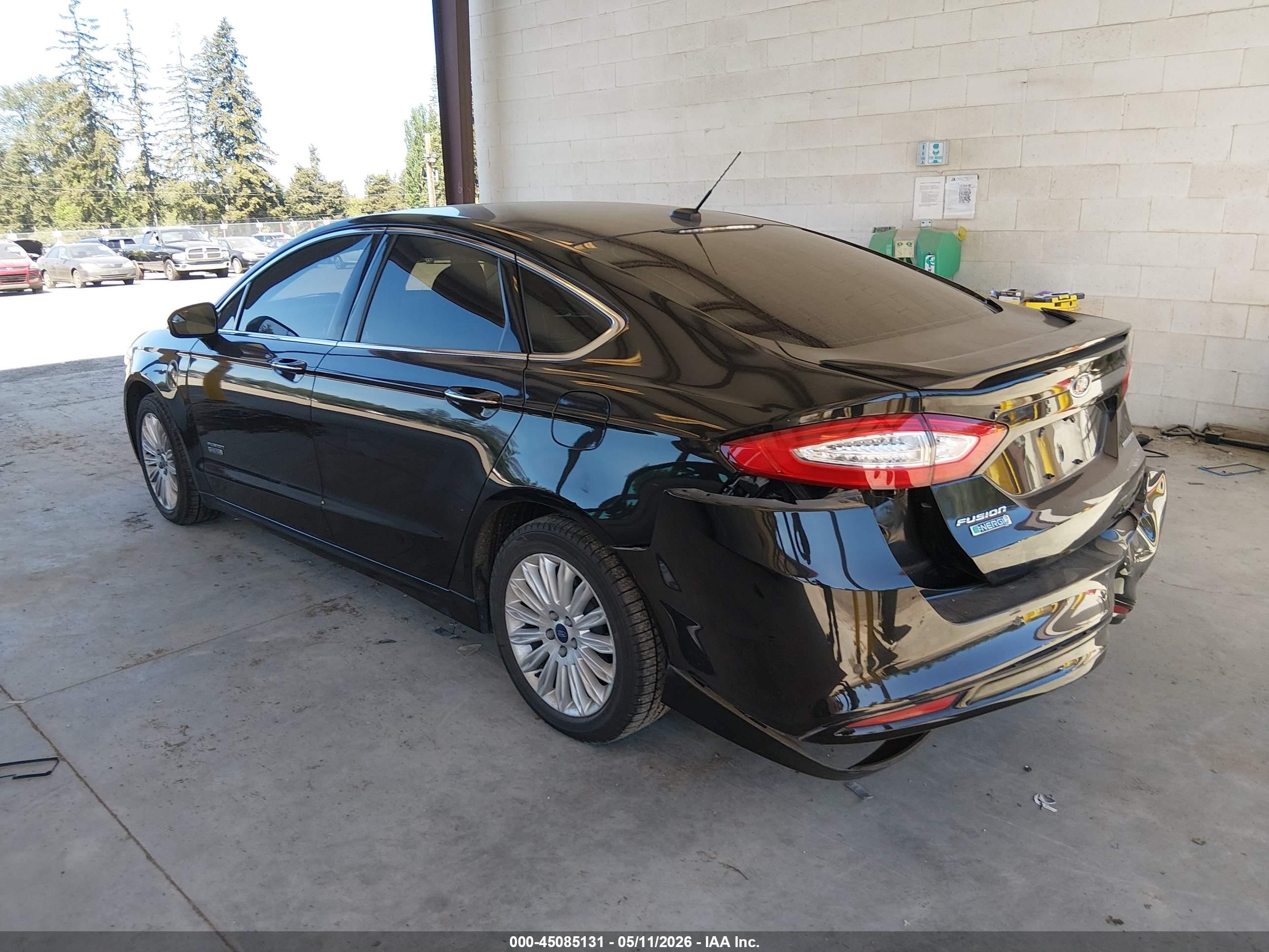 2014 Ford Fusion Energi Titanium Черный vin: 3FA6P0SU8ER366985