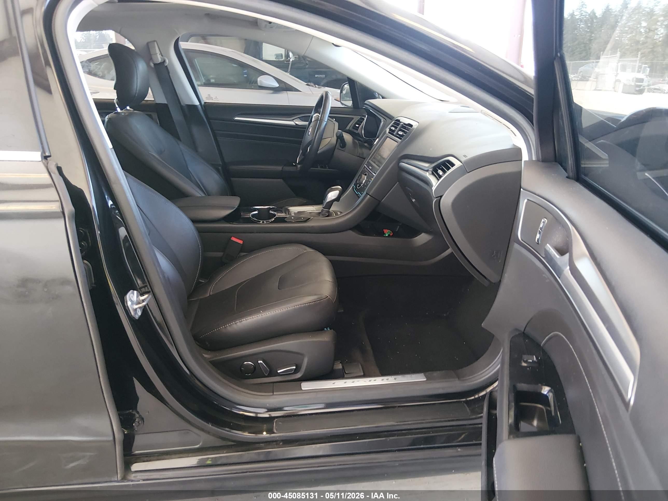 2014 Ford Fusion Energi Titanium Черный vin: 3FA6P0SU8ER366985