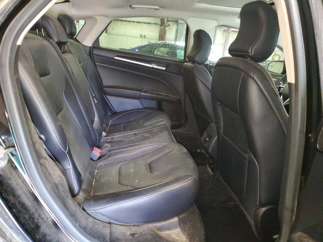 2018 Ford Fusion Titanium Black vin: 3FA6P0SU8JR222010