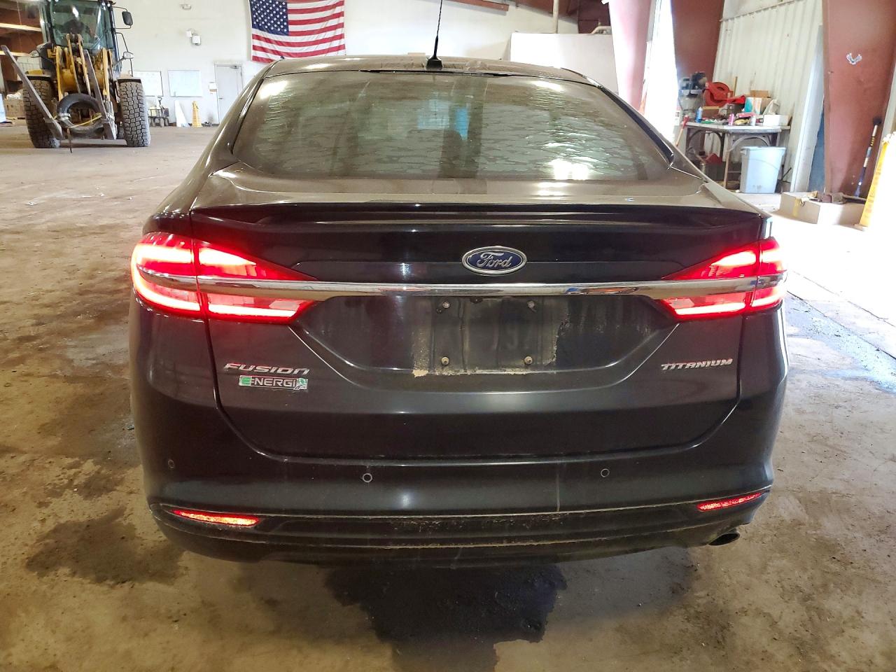 2018 Ford Fusion Titanium Black vin: 3FA6P0SU8JR222010