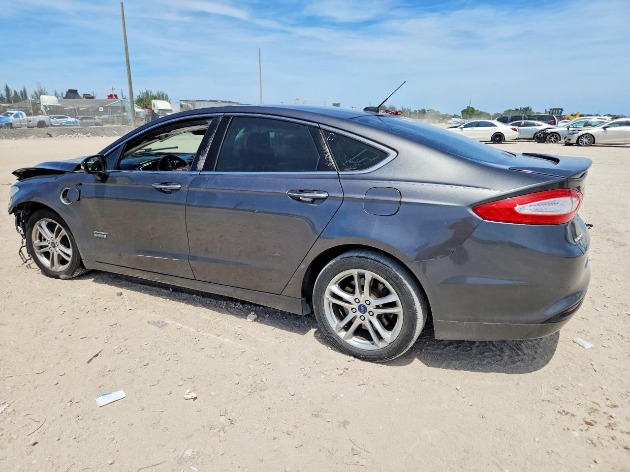 2015 Ford Fusion Titanium Phev Серый vin: 3FA6P0SU9FR242581