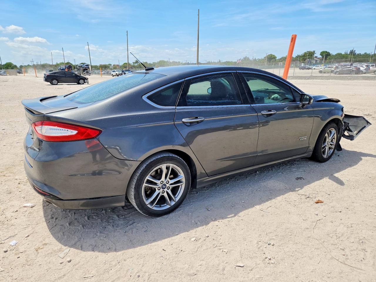 2015 Ford Fusion Titanium Phev Серый vin: 3FA6P0SU9FR242581