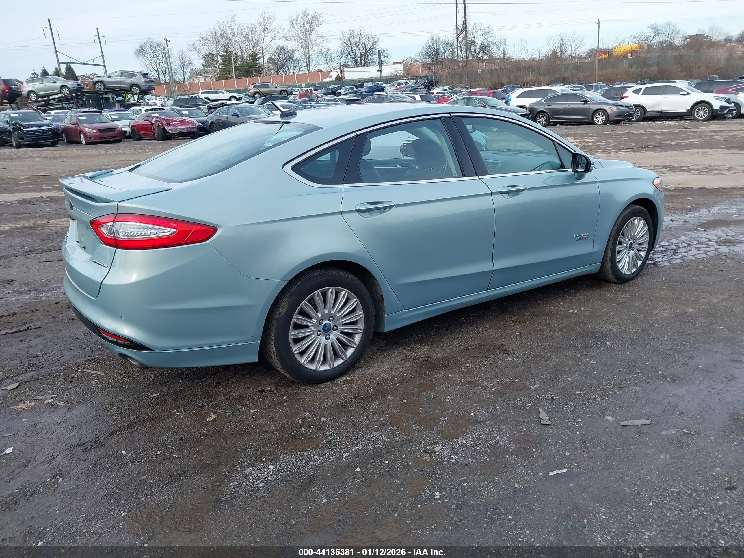 2013 Ford Fusion Energi Titanium Light Blue vin: 3FA6P0SUXDR232560