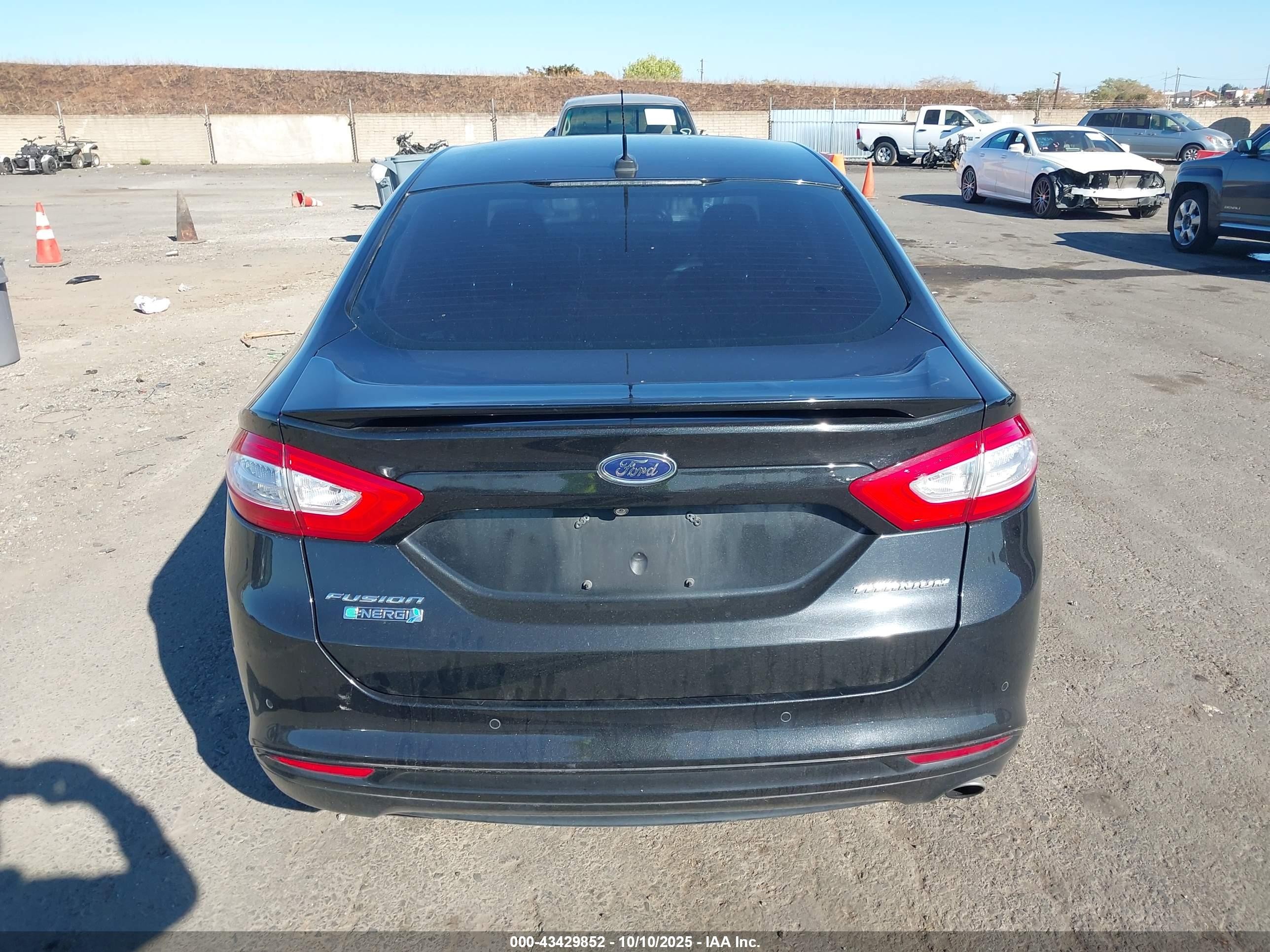 2013 Ford Fusion Energi Titanium Black vin: 3FA6P0SUXDR235491