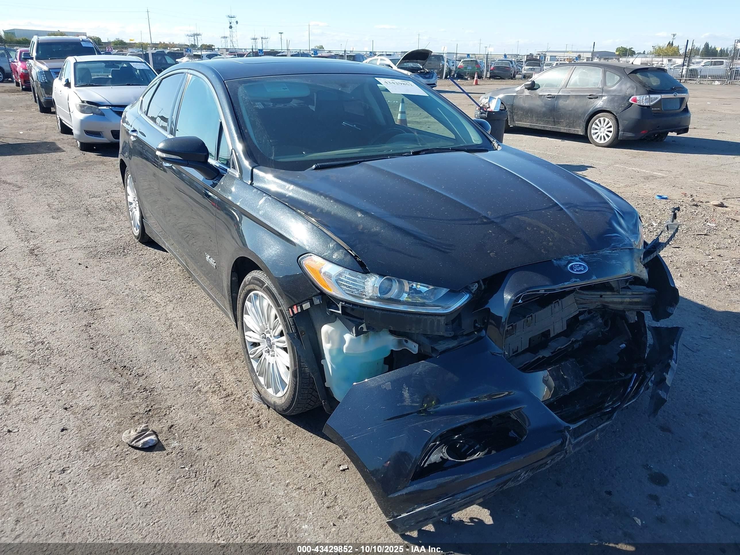 2013 Ford Fusion Energi Titanium Black vin: 3FA6P0SUXDR235491