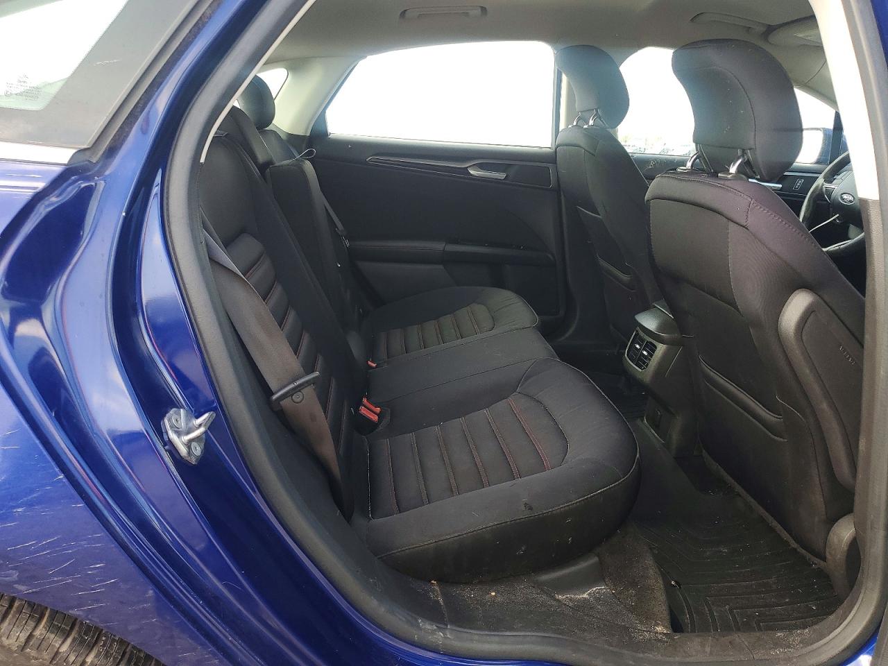 2015 Ford Fusion Se Blue vin: 3FA6P0T90FR116734