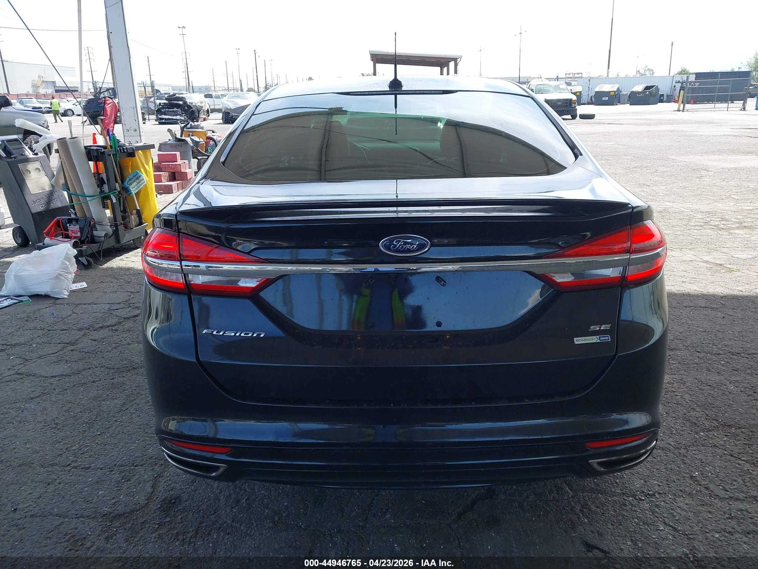 2018 Ford Fusion Se Black vin: 3FA6P0T90JR127788