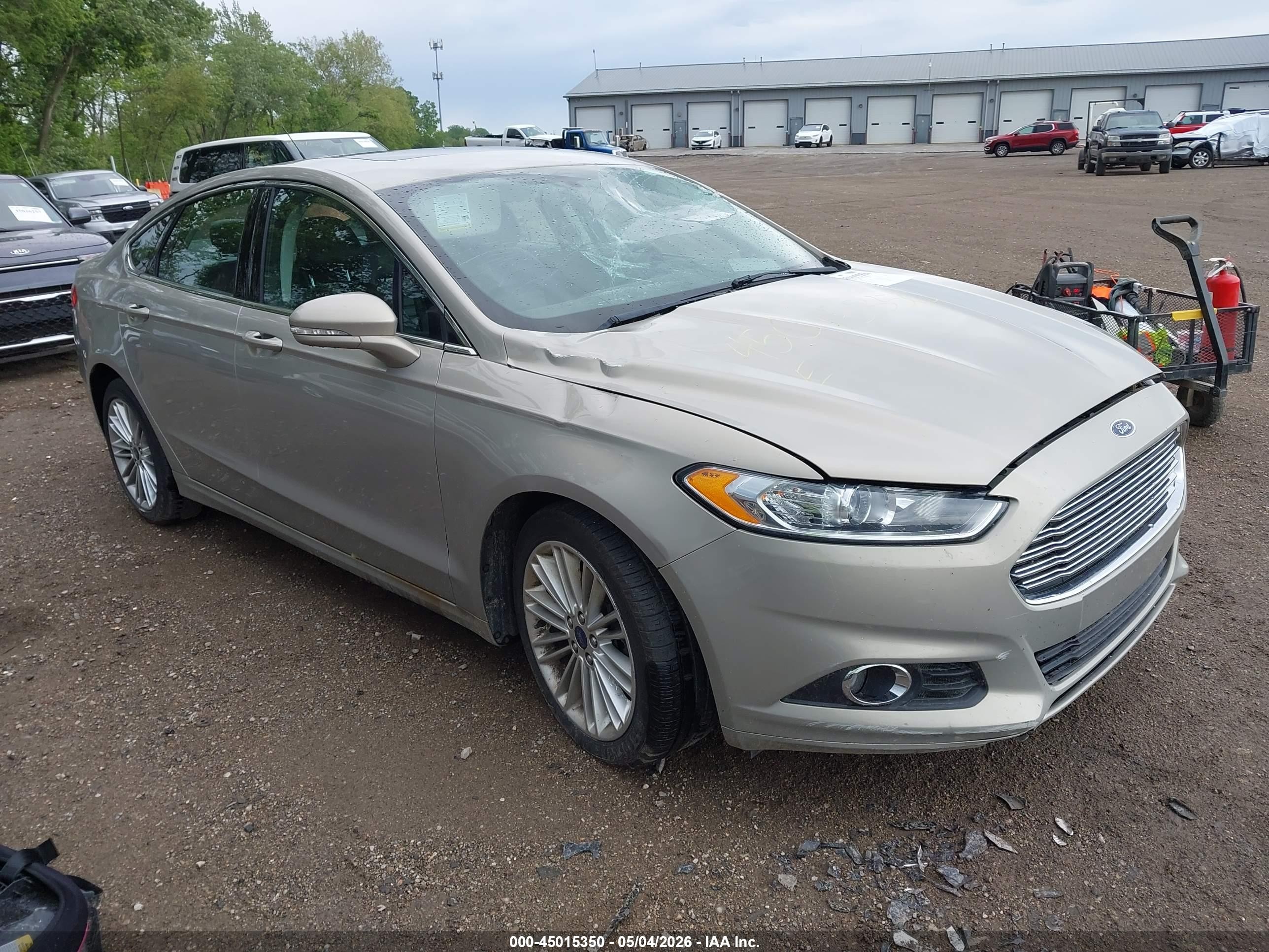 2015 Ford Fusion Se Gold vin: 3FA6P0T91FR126673