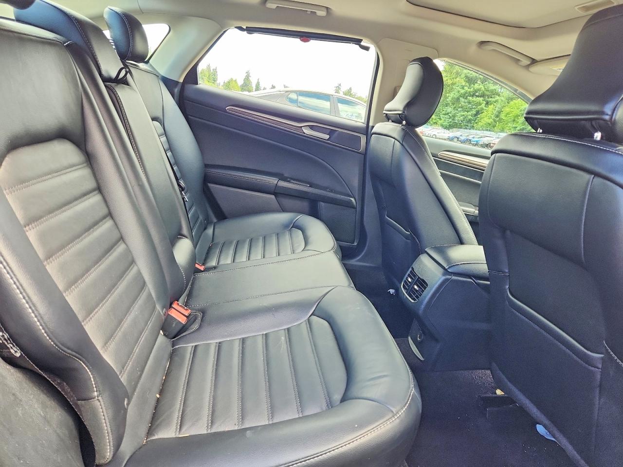 2017 Ford Fusion Se Black vin: 3FA6P0T91HR137076