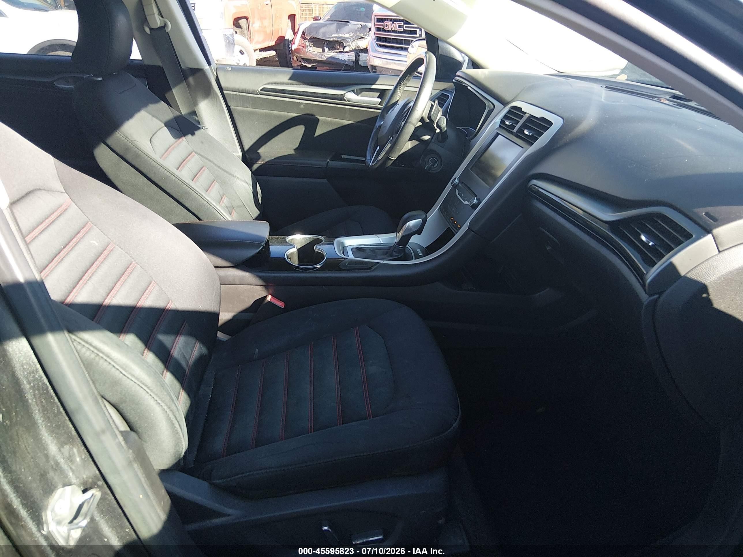 2015 Ford Fusion Se Серый vin: 3FA6P0T92FR182007