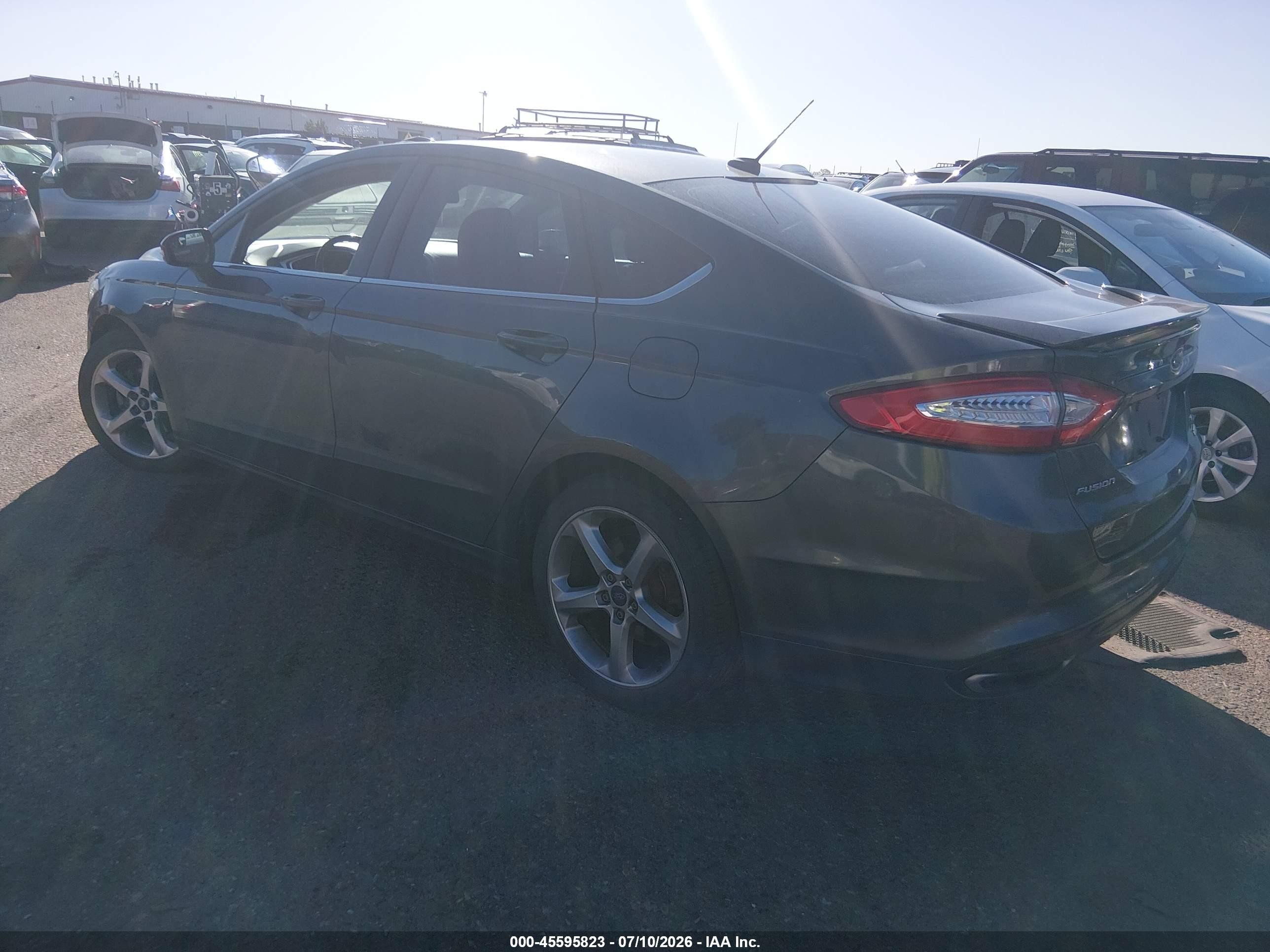 2015 Ford Fusion Se Серый vin: 3FA6P0T92FR182007