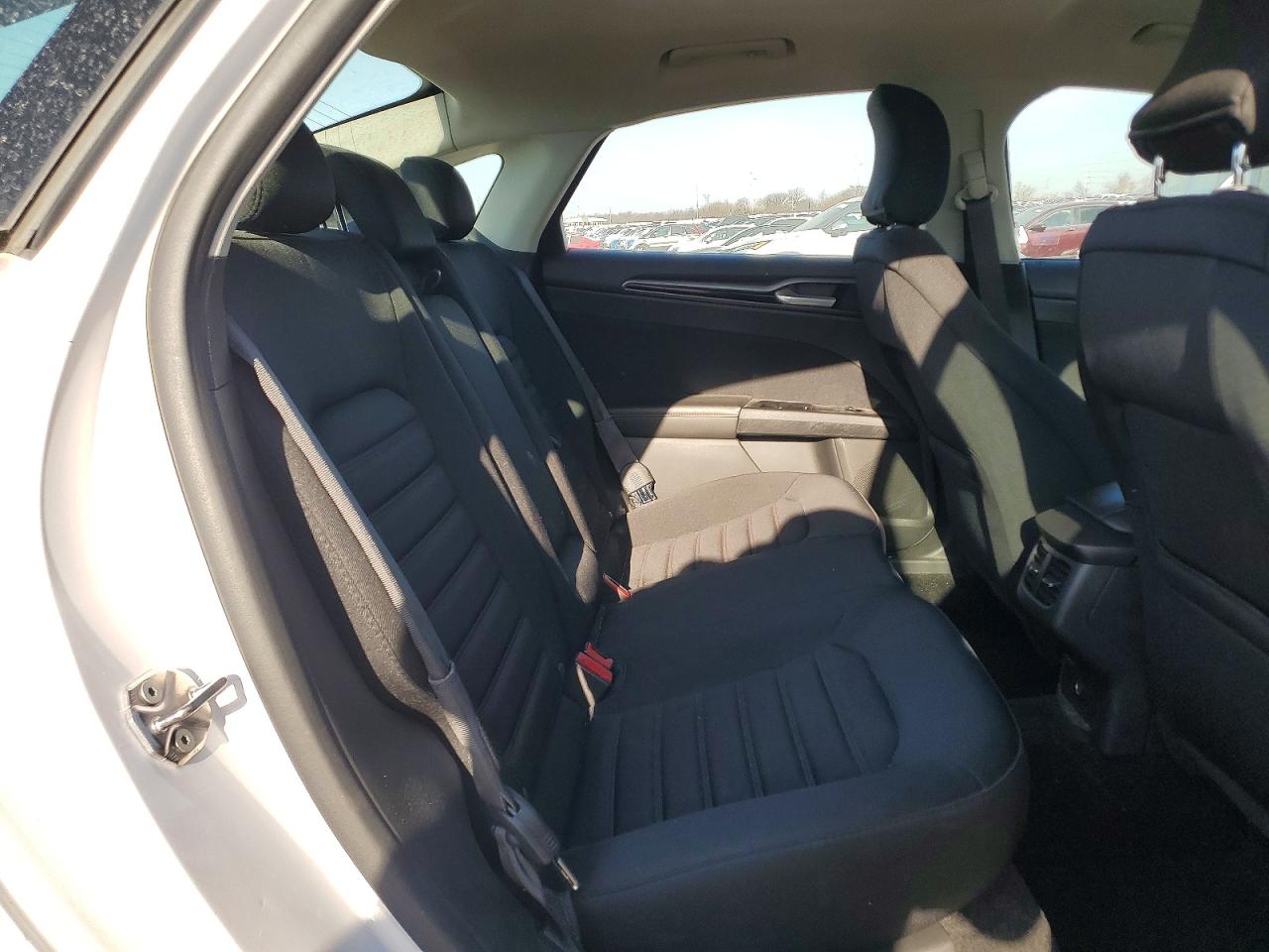 2015 Ford Fusion Se White vin: 3FA6P0T93FR276221