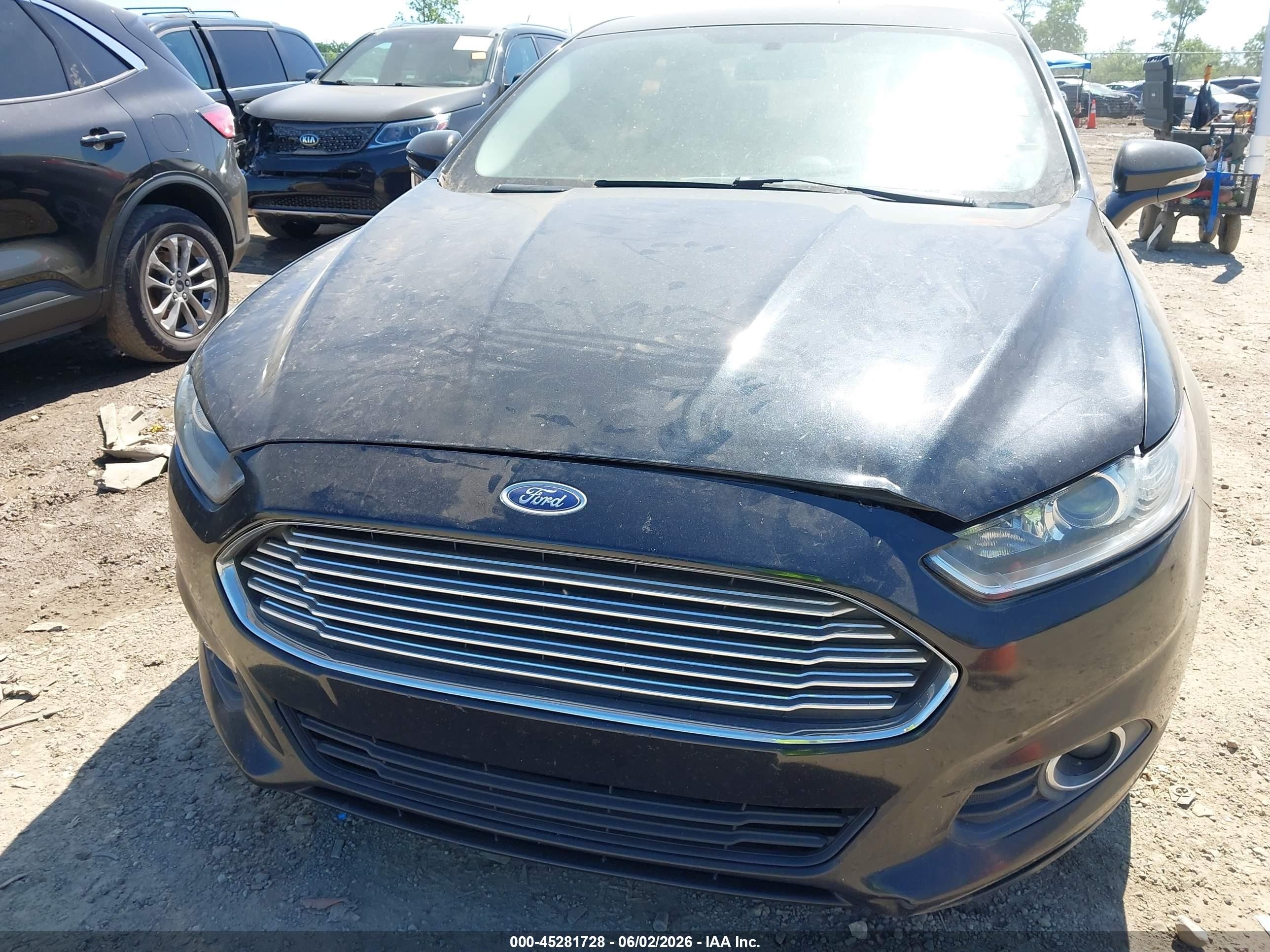 2015 Ford Fusion Se Черный vin: 3FA6P0T94FR254308