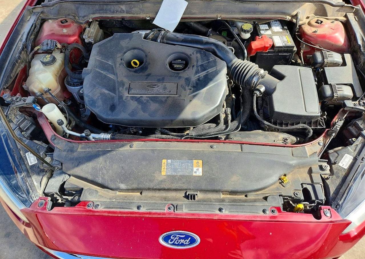 2015 Ford Fusion Se Красный vin: 3FA6P0T95FR213847