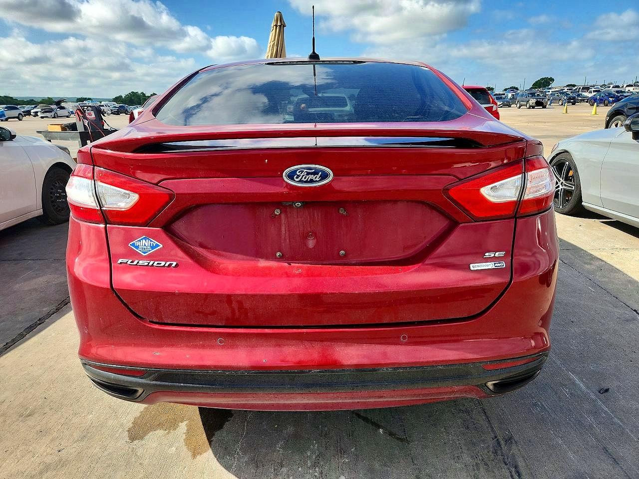 2015 Ford Fusion Se Красный vin: 3FA6P0T95FR213847