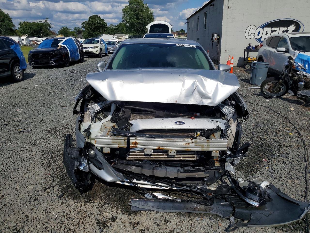 2016 Ford Fusion Se Серебряный vin: 3FA6P0T97GR374377