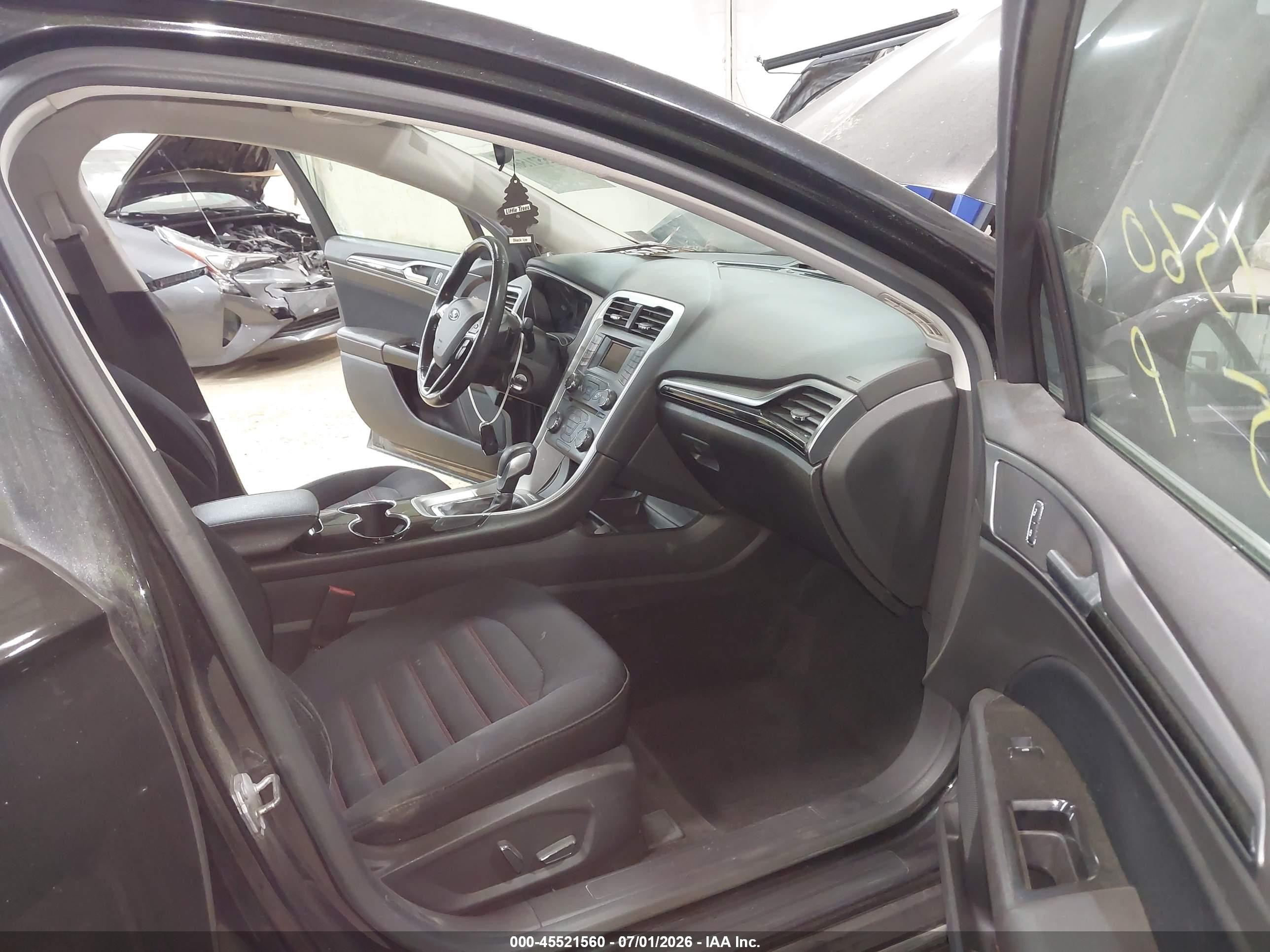 2015 Ford Fusion Se Black vin: 3FA6P0T99FR221563