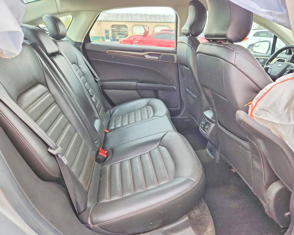 2015 Ford Fusion Se Silver vin: 3FA6P0T99FR257656