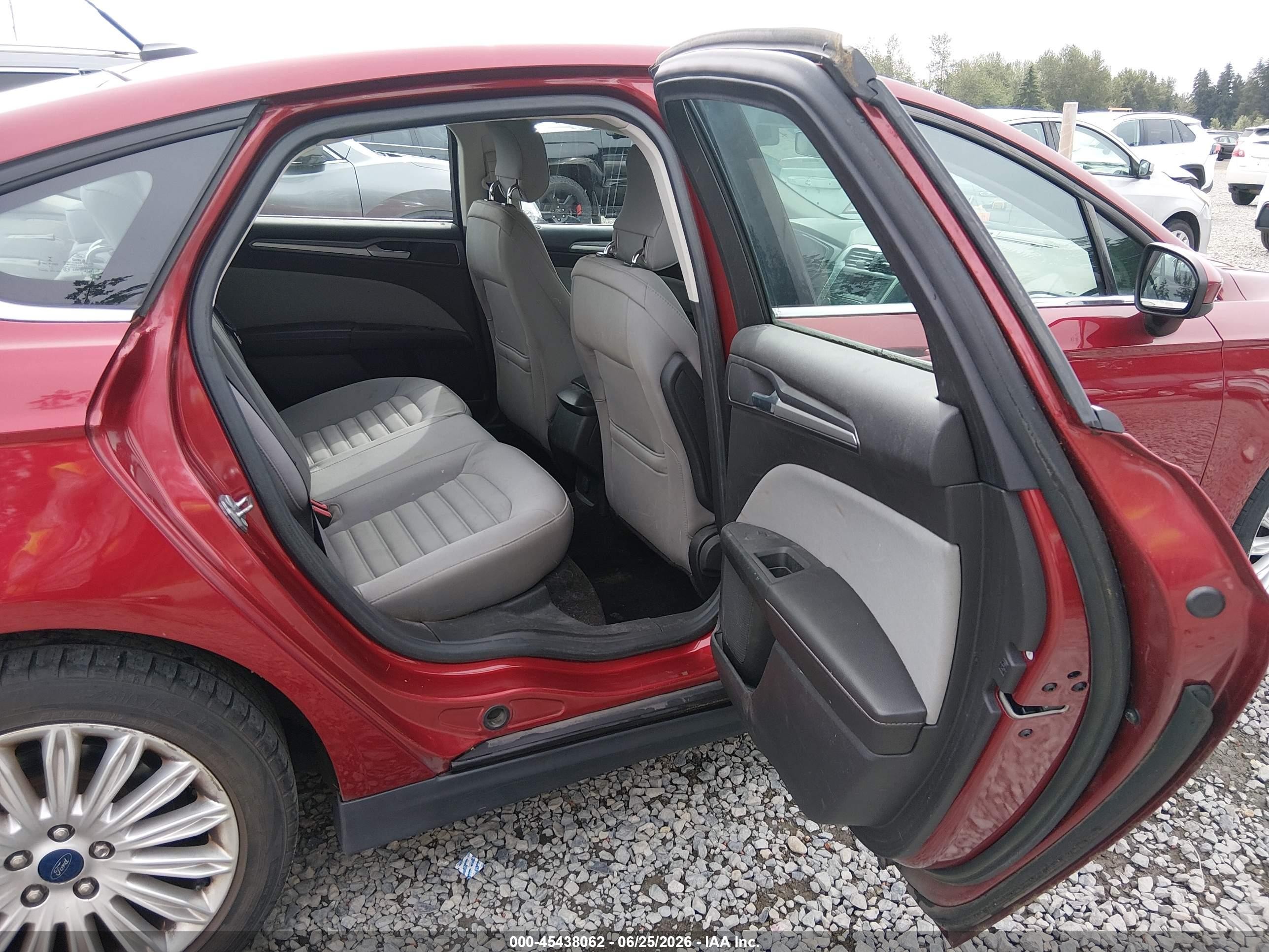 2014 Ford Fusion Hybrid S Красный vin: 3FA6P0UU1ER270547