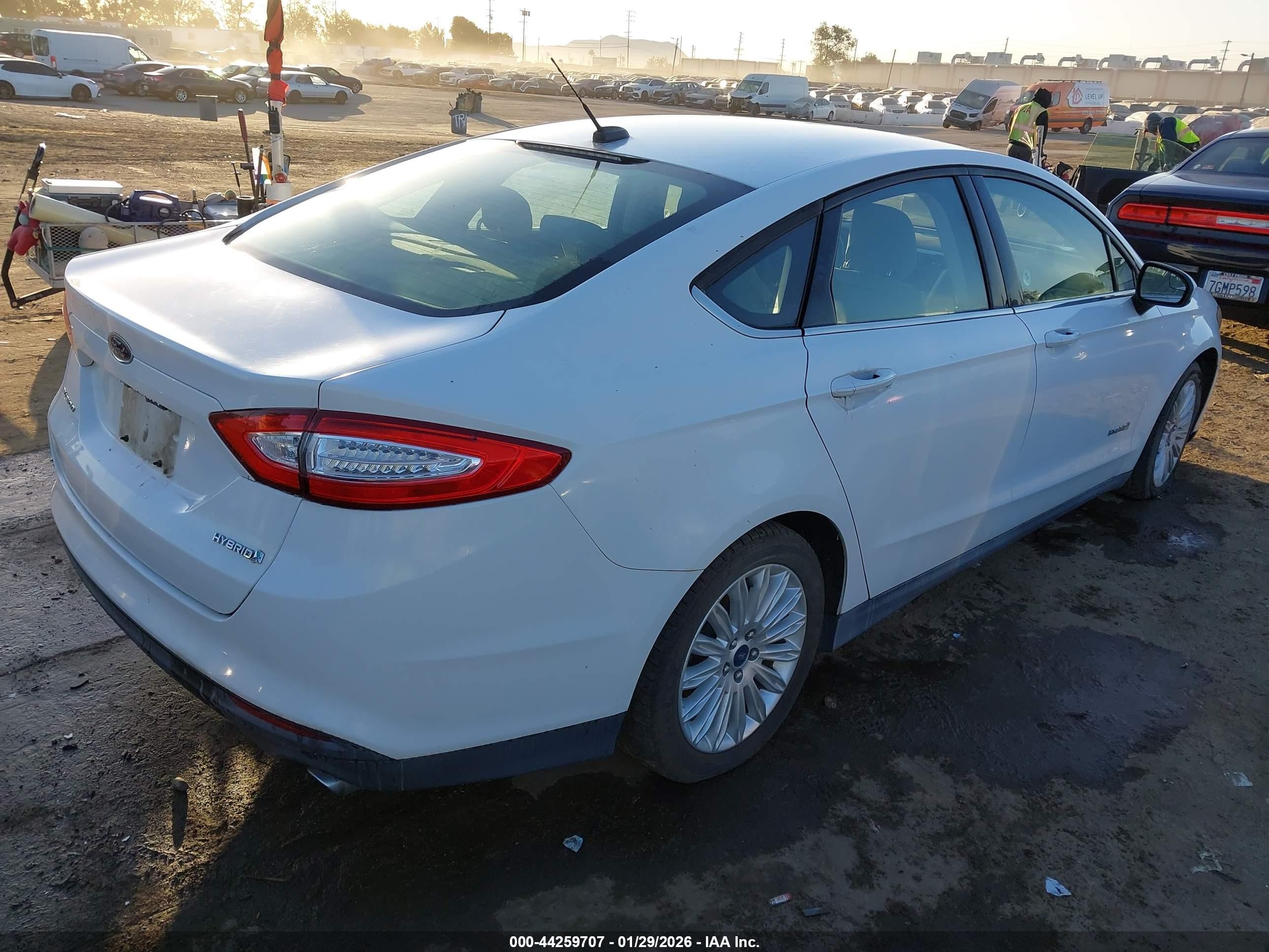 2015 Ford Fusion Hybrid S White vin: 3FA6P0UU1FR106295