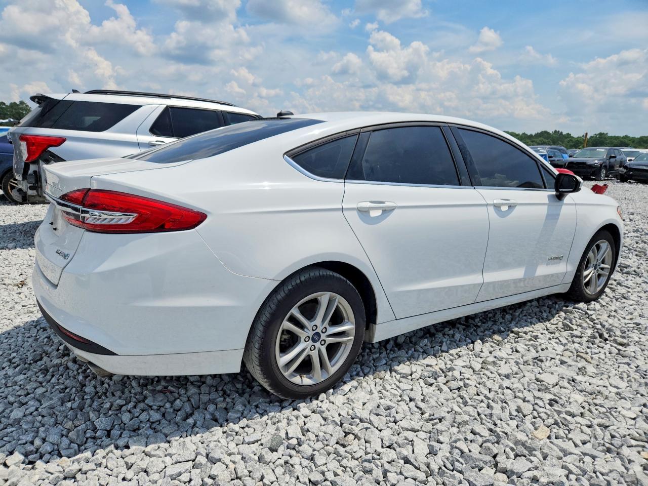 2018 Ford Fusion S Hybrid Белый vin: 3FA6P0UU1JR142058