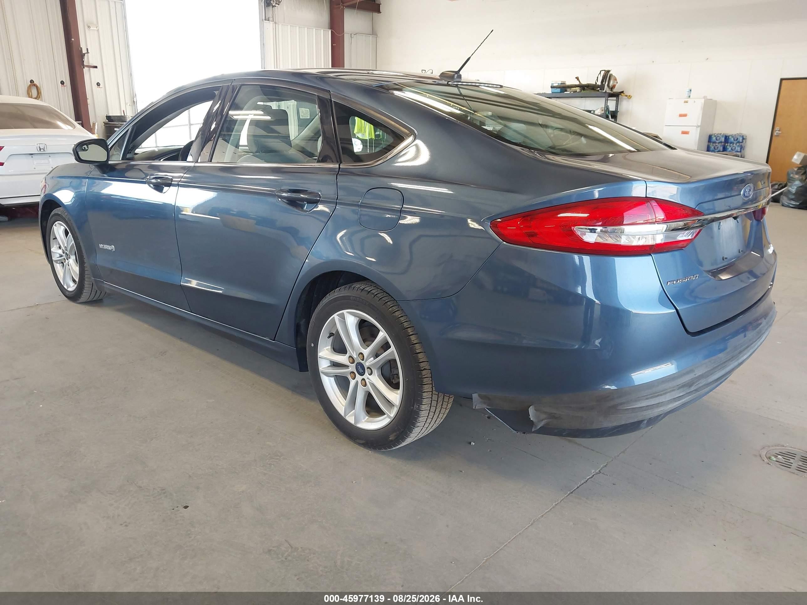 2018 Ford Fusion Hybrid S Blue vin: 3FA6P0UU1JR250664