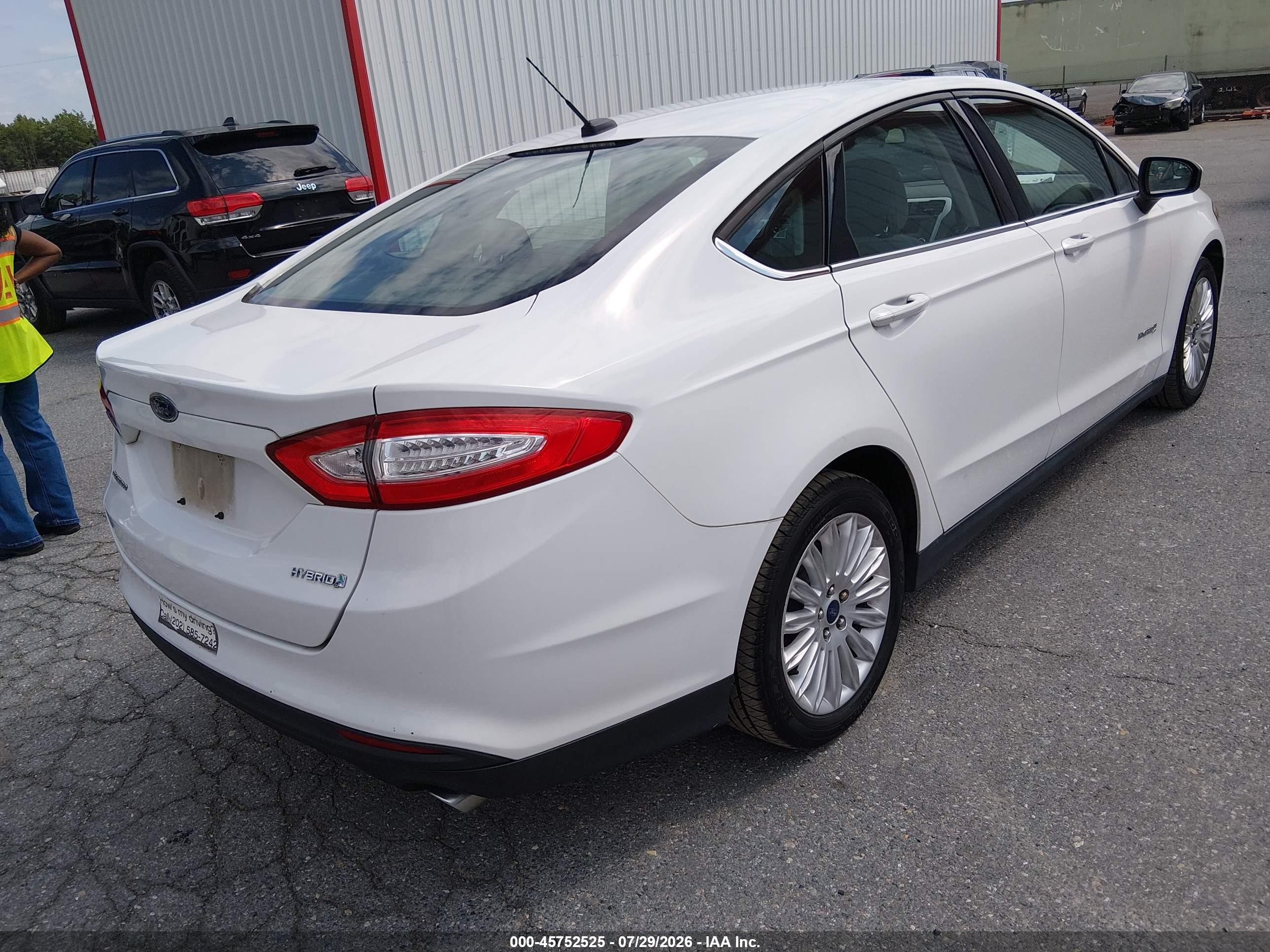 2014 Ford Fusion Hybrid S White vin: 3FA6P0UU2ER368664
