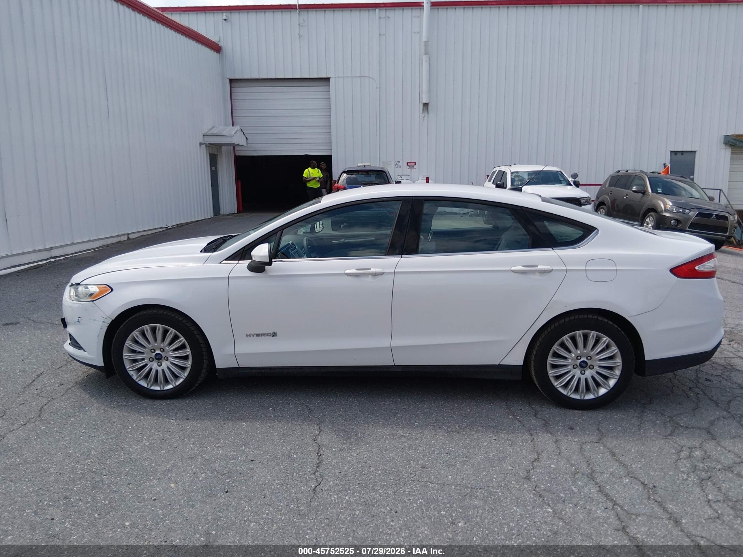 2014 Ford Fusion Hybrid S White vin: 3FA6P0UU2ER368664