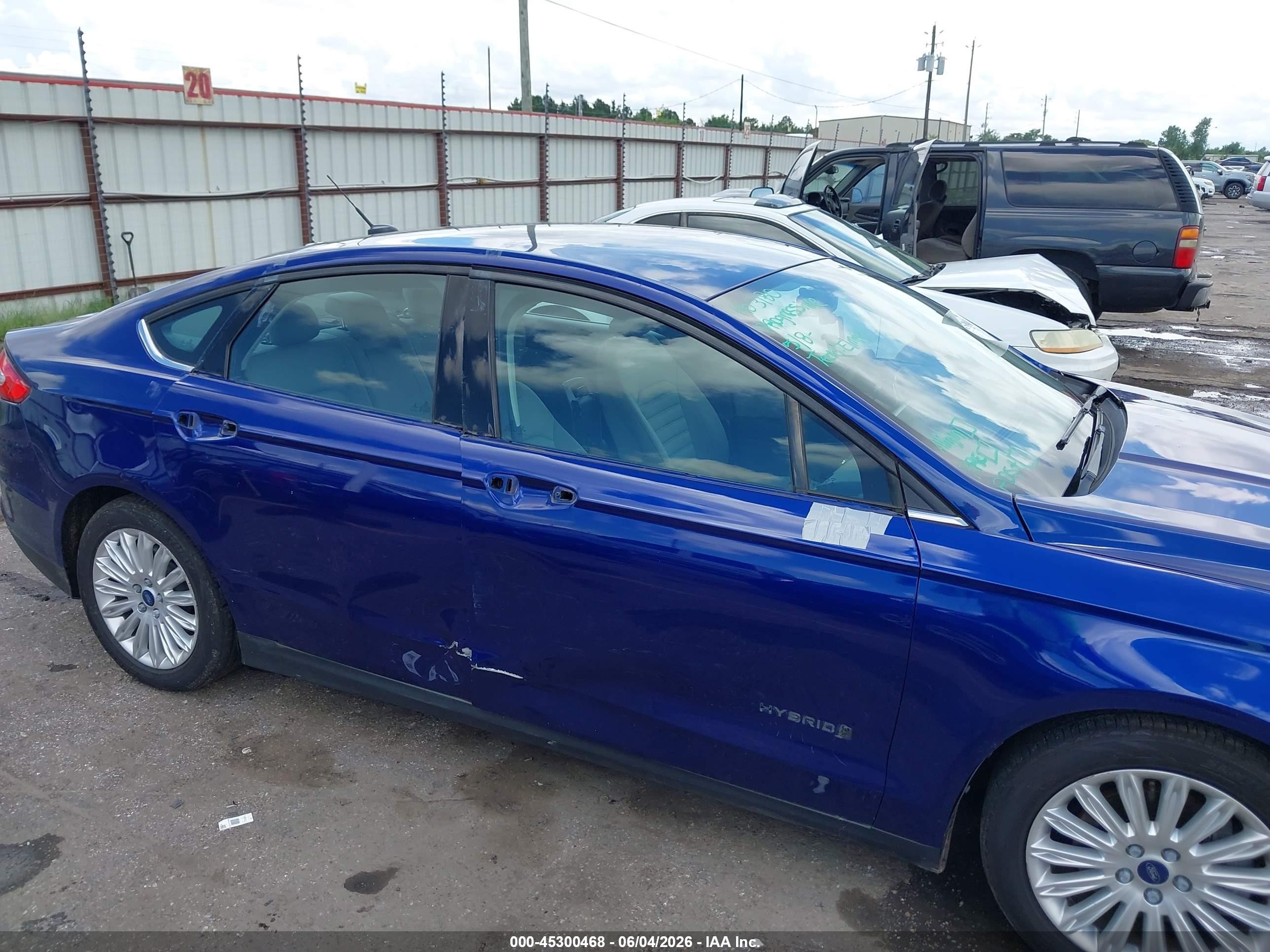 2015 Ford Fusion Hybrid S Blue vin: 3FA6P0UU2FR267173