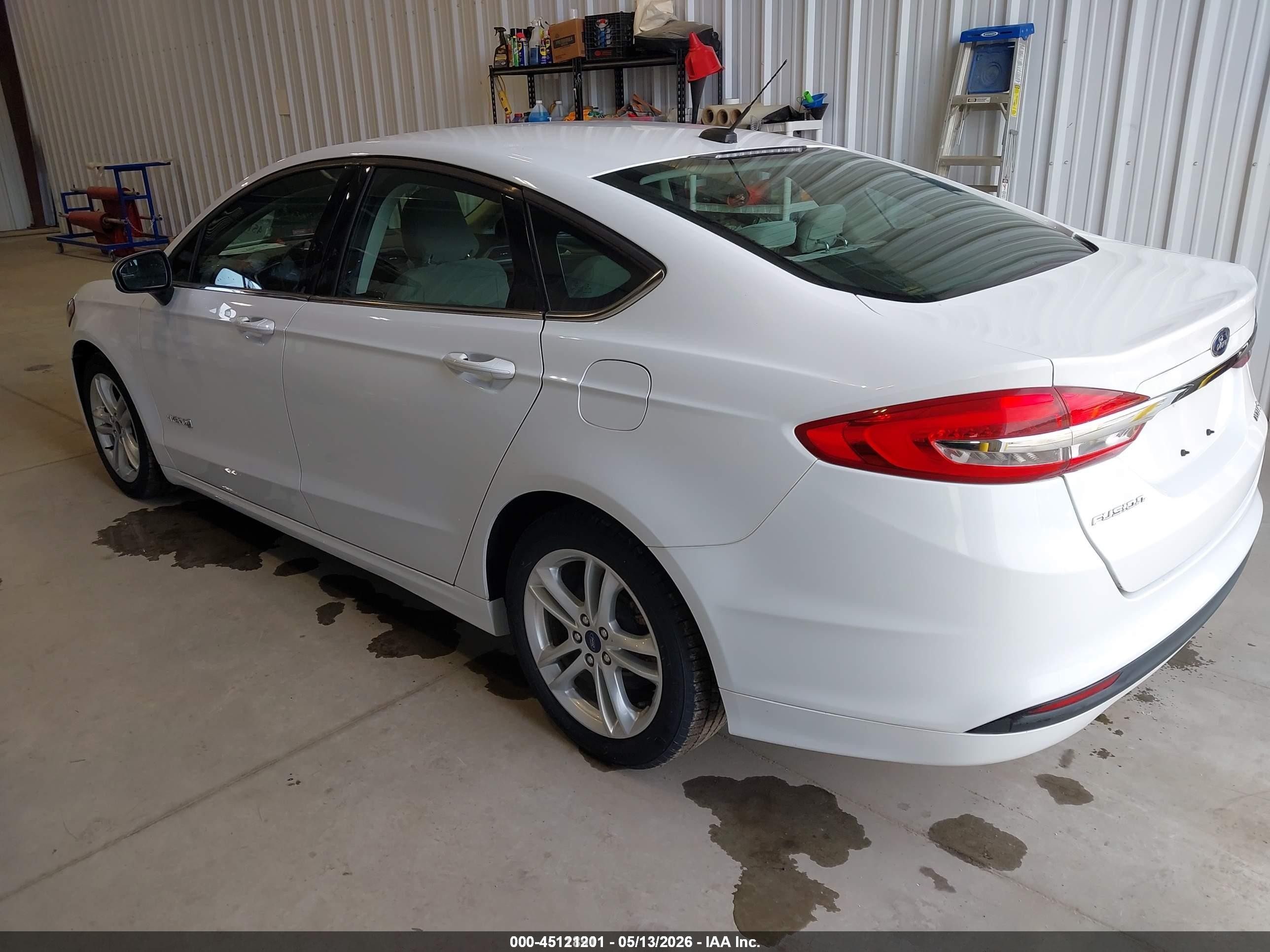 2018 Ford Fusion Hybrid S White vin: 3FA6P0UU2JR122272