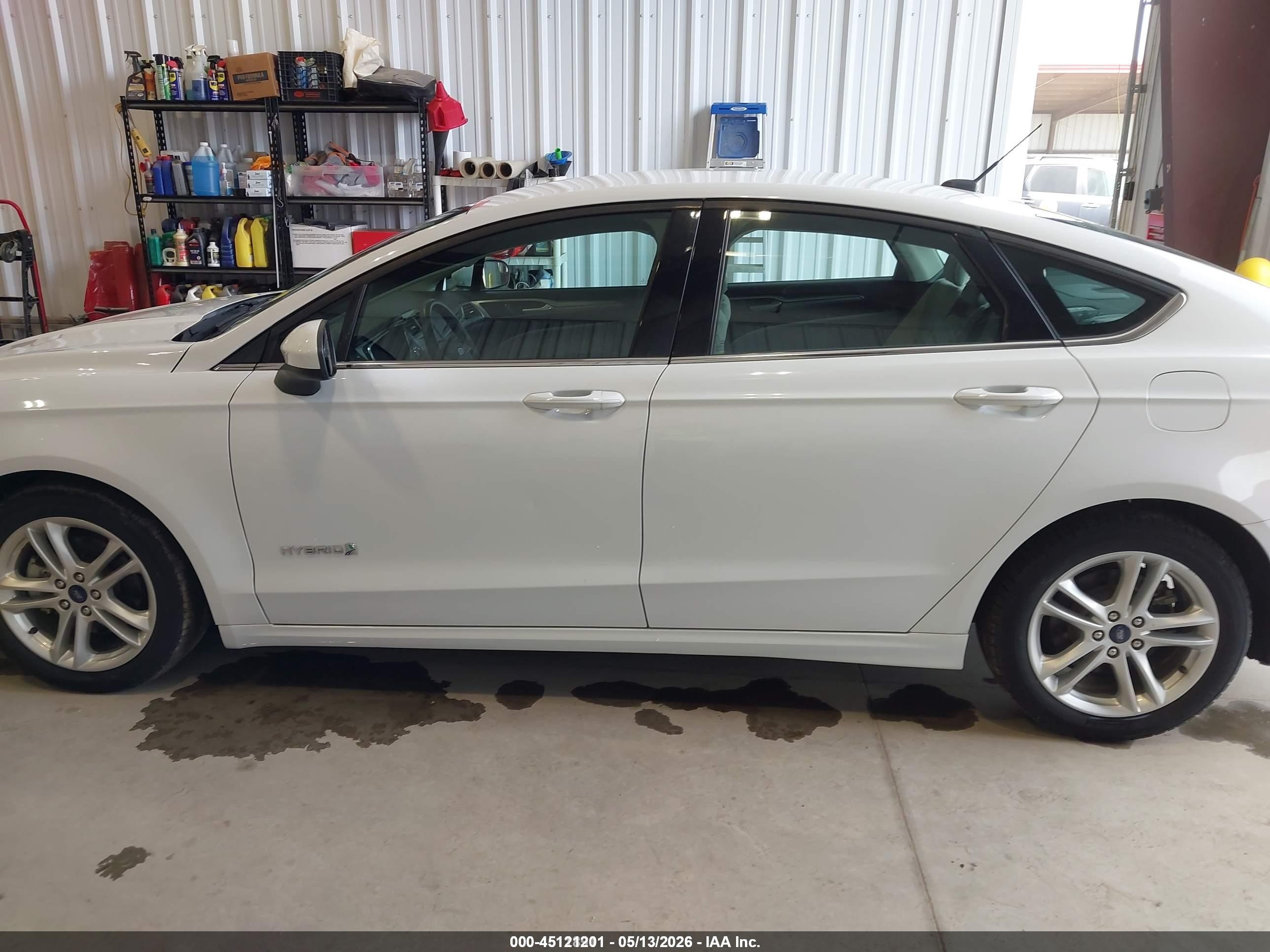 2018 Ford Fusion Hybrid S White vin: 3FA6P0UU2JR122272