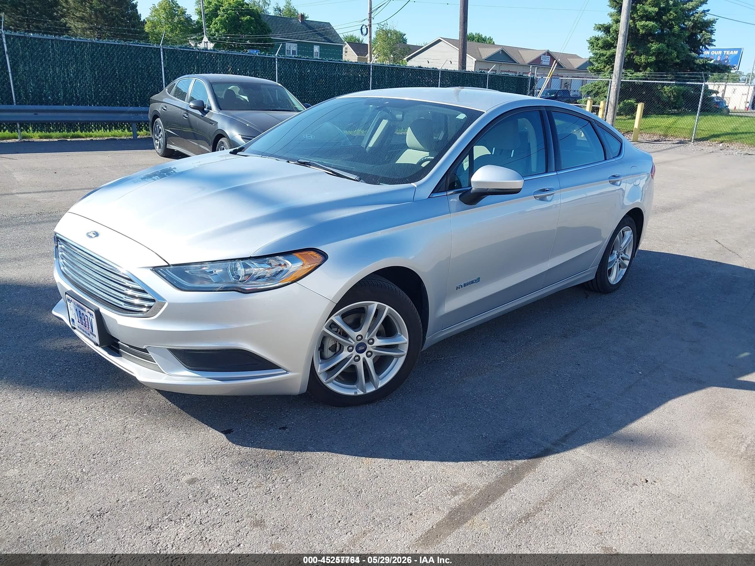 2018 Ford Fusion Hybrid S Silver vin: 3FA6P0UU2JR254304
