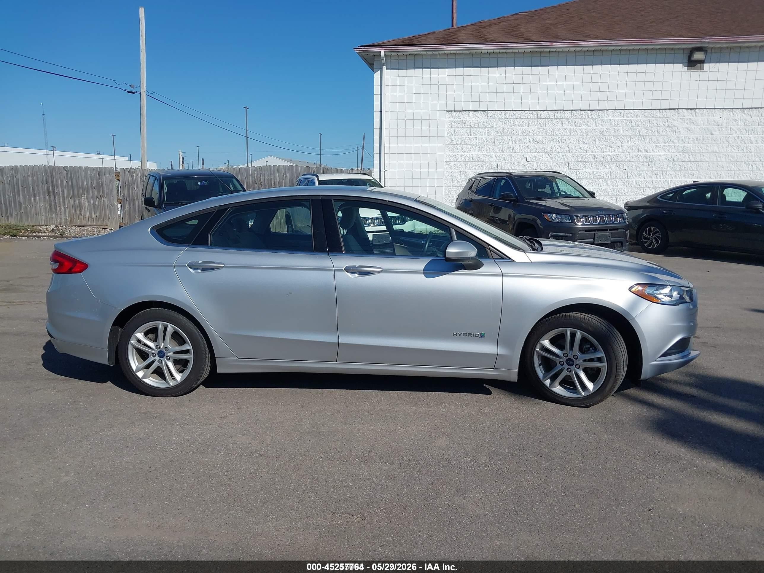 2018 Ford Fusion Hybrid S Silver vin: 3FA6P0UU2JR254304