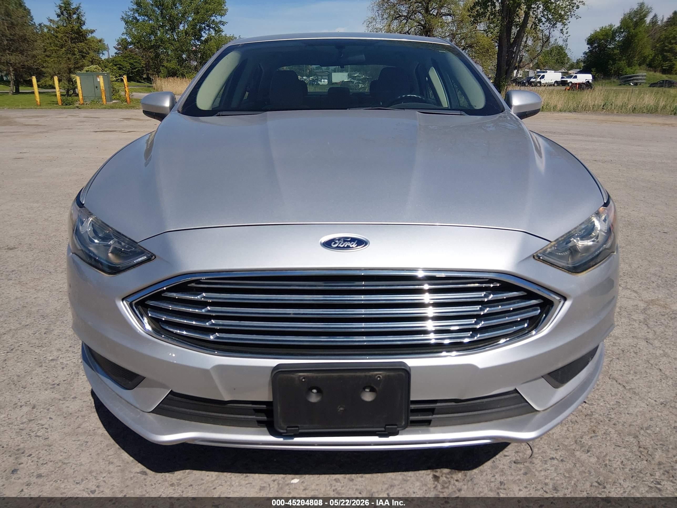2018 Ford Fusion Hybrid S Серебряный vin: 3FA6P0UU2JR271555