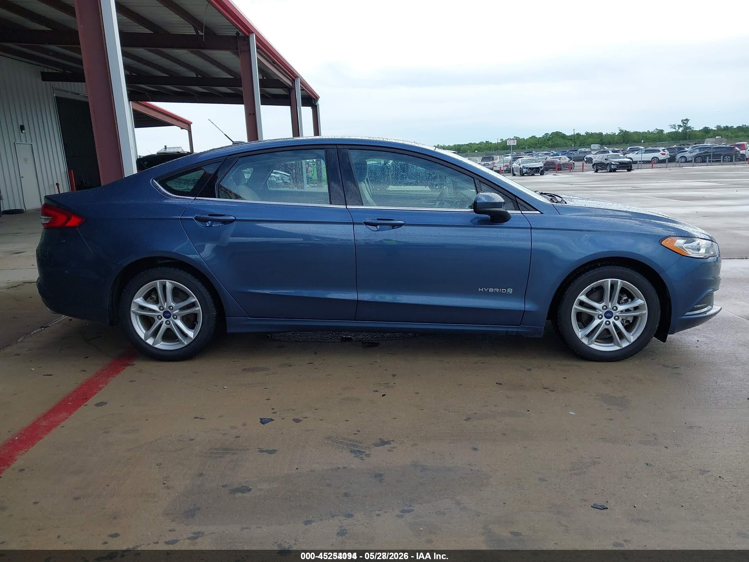 2018 Ford Fusion Hybrid S Blue vin: 3FA6P0UU3JR209470