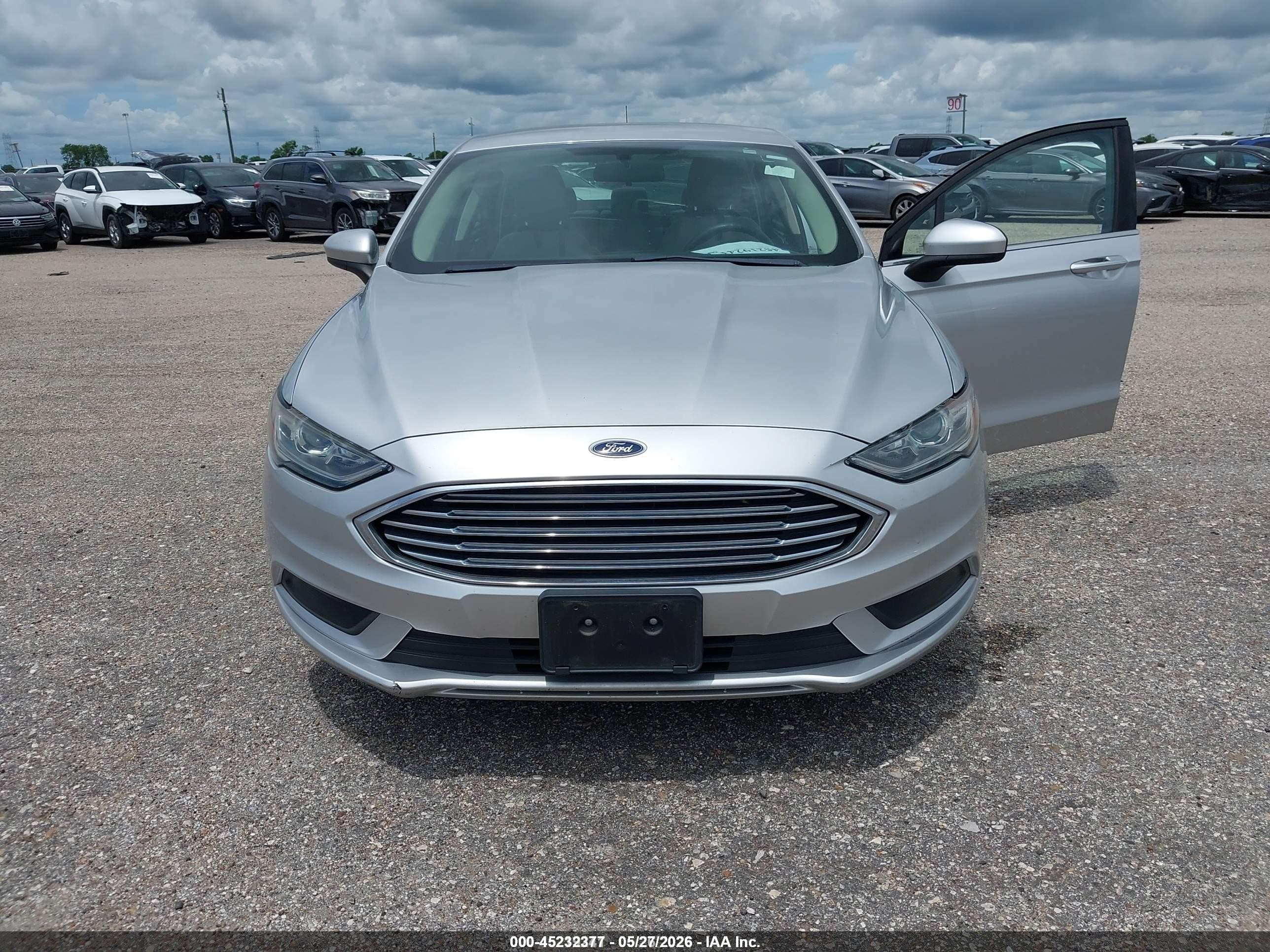 2018 Ford Fusion Hybrid S Silver vin: 3FA6P0UU3JR261648