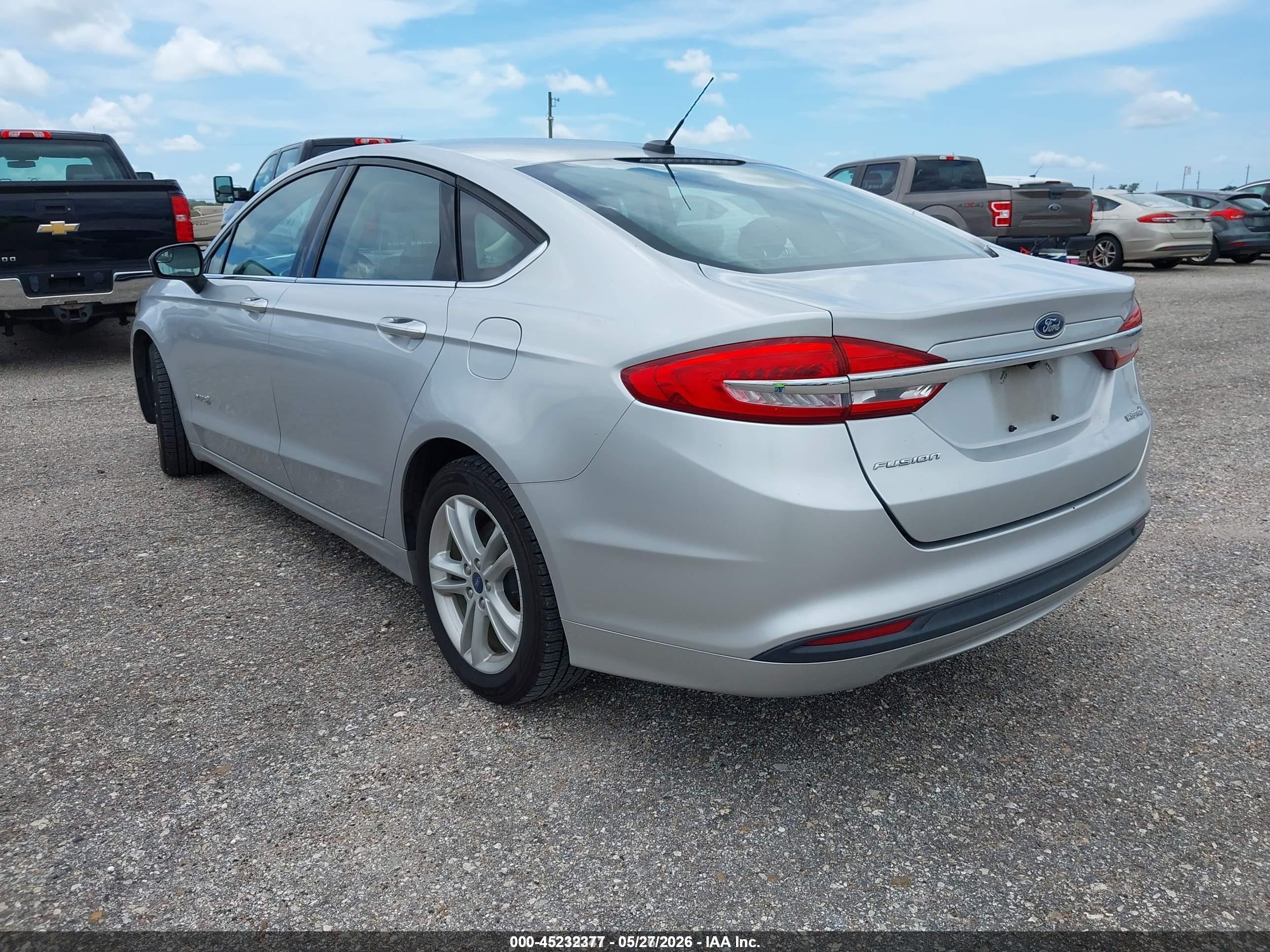 2018 Ford Fusion Hybrid S Silver vin: 3FA6P0UU3JR261648