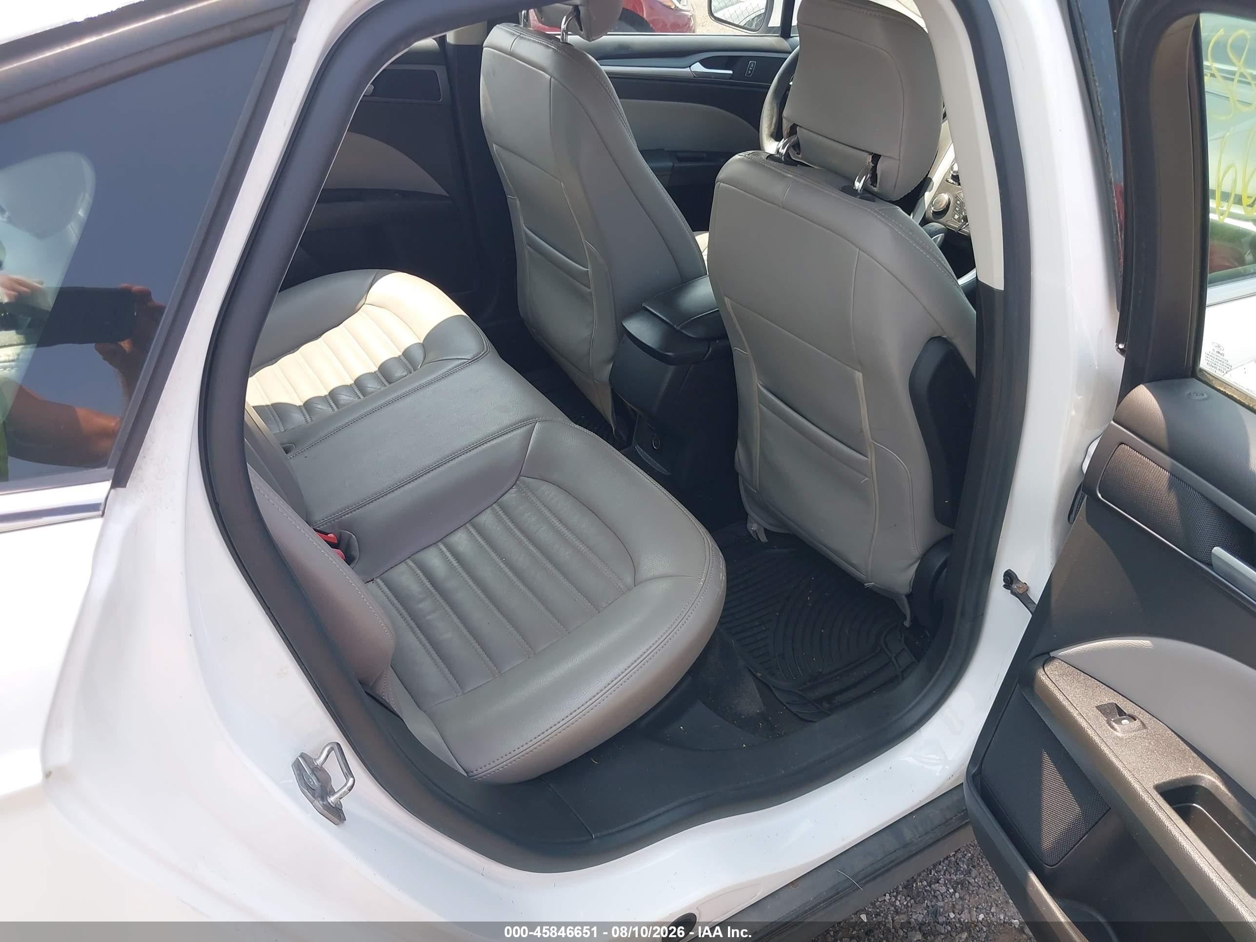 2015 Ford Fusion Hybrid S White vin: 3FA6P0UU4FR167396