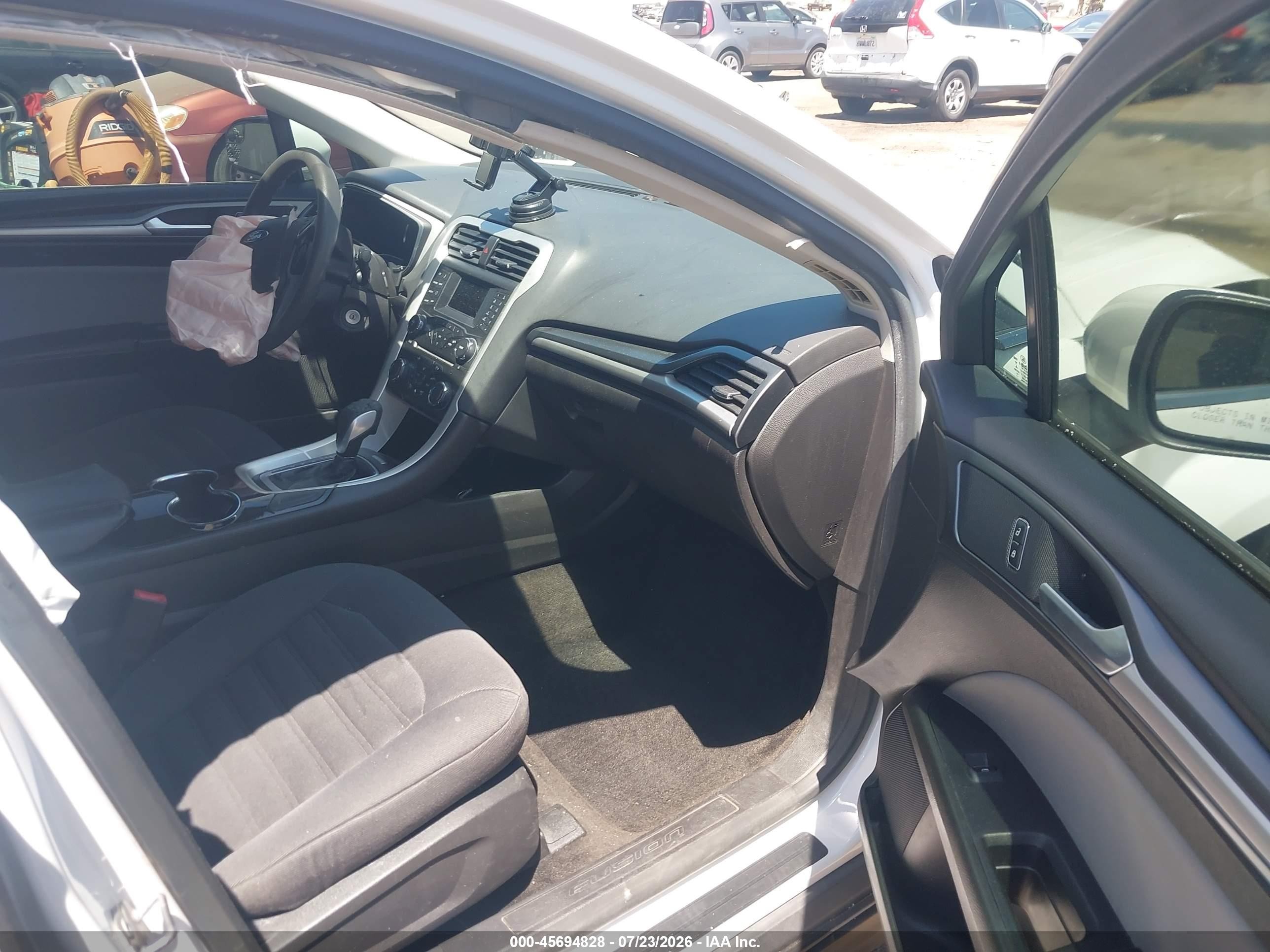 2015 Ford Fusion Hybrid S White vin: 3FA6P0UU5FR131720