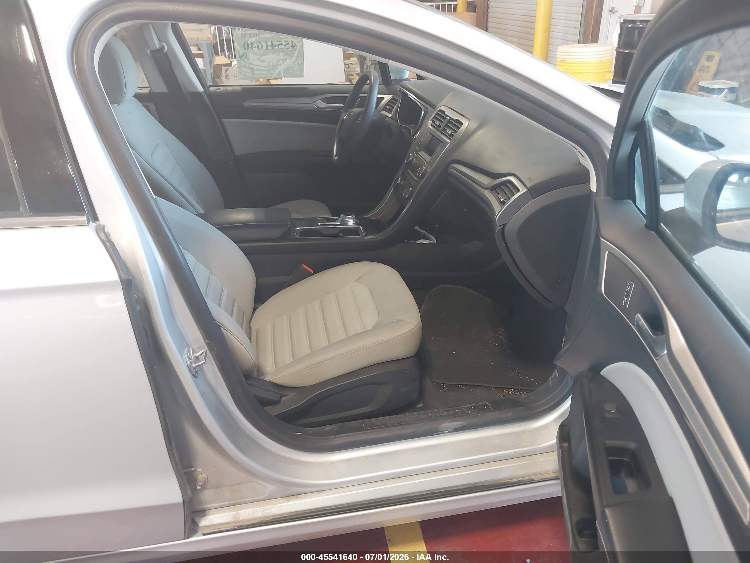 2018 Ford Fusion Hybrid S Silver vin: 3FA6P0UU5JR278788