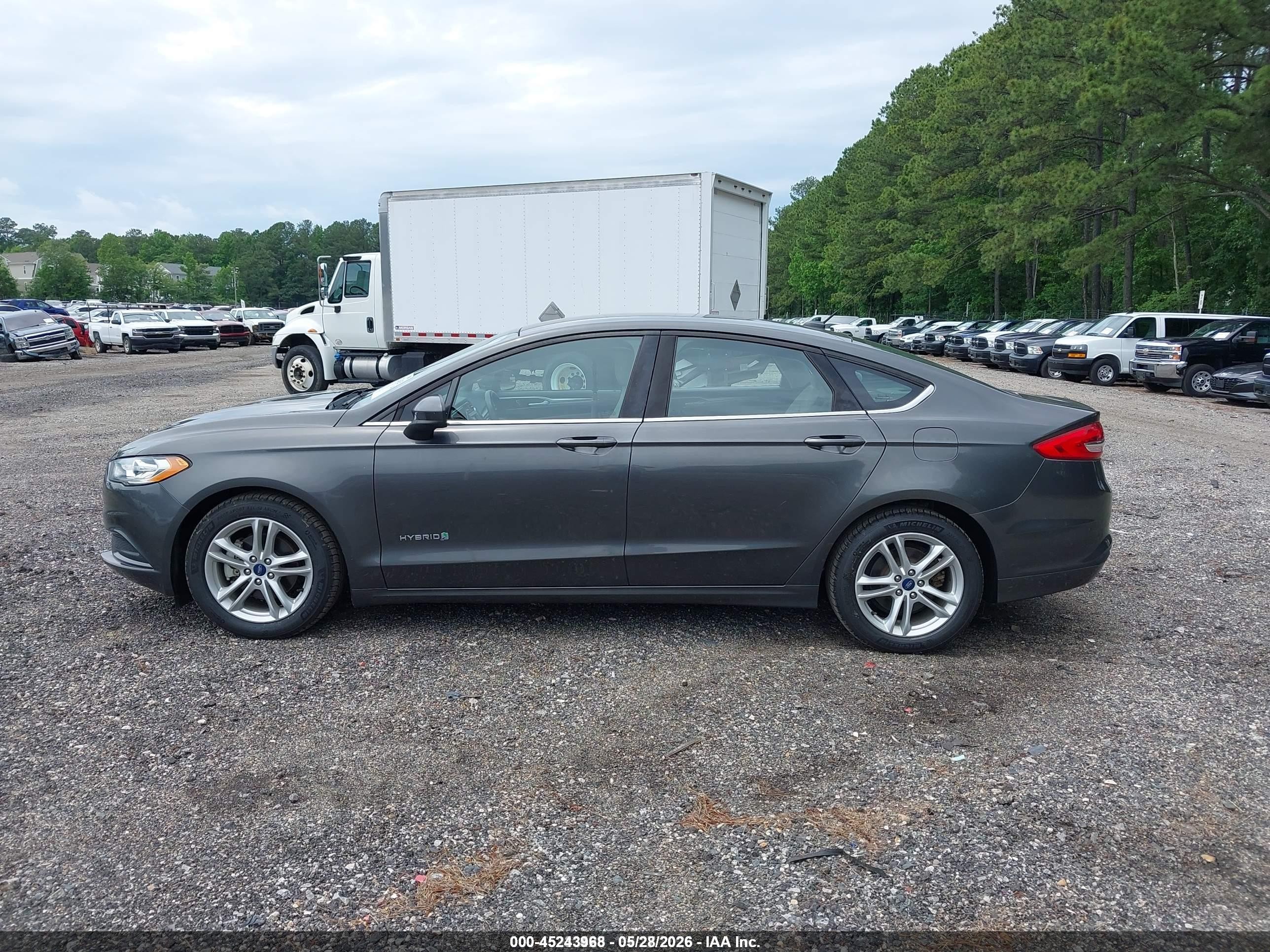 2018 Ford Fusion Hybrid S Серый vin: 3FA6P0UU5JR279052