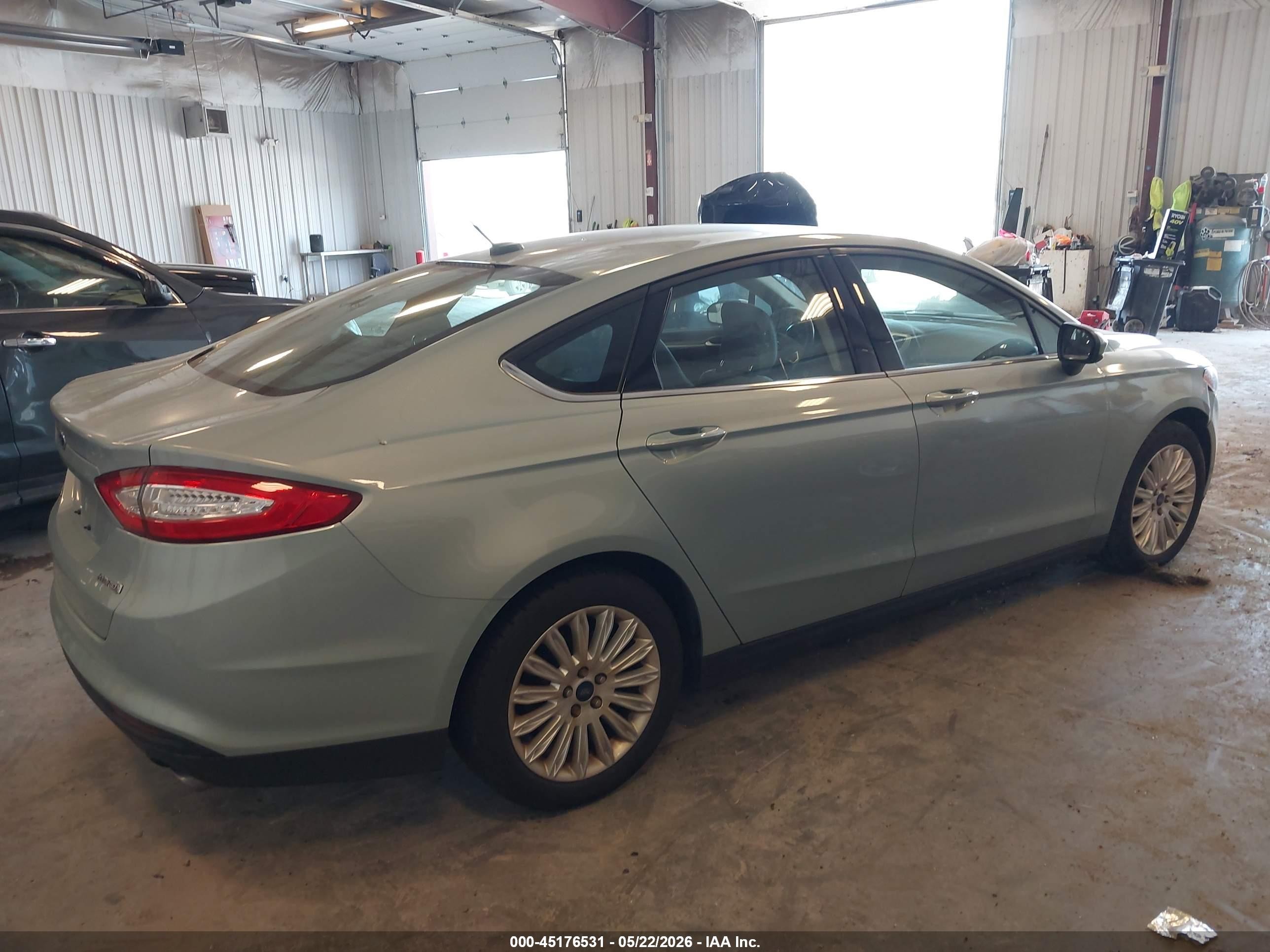 2014 Ford Fusion S Hybrid Gray vin: 3FA6P0UU7ER267510