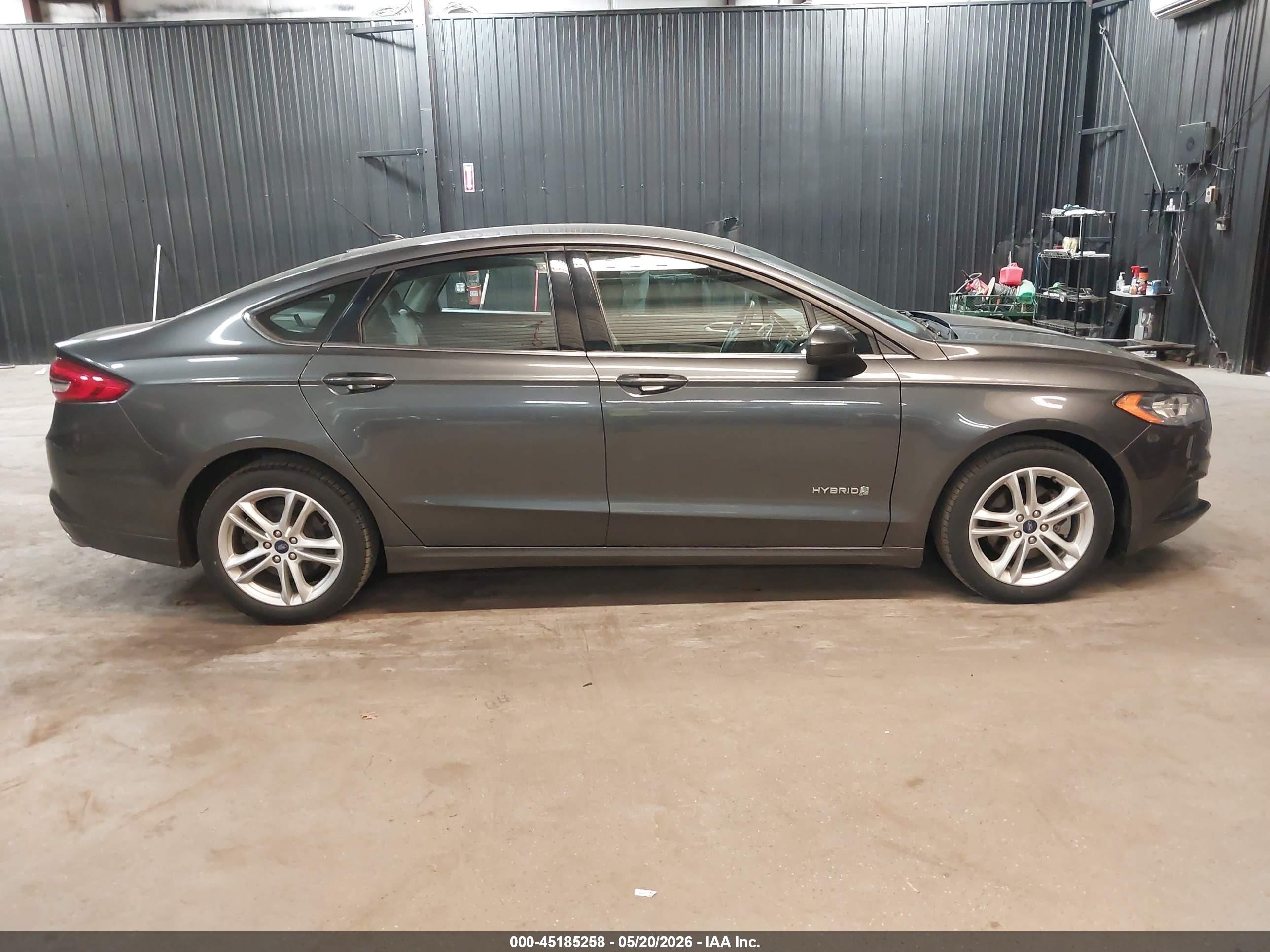 2018 Ford Fusion Hybrid S Серый vin: 3FA6P0UU7JR282020