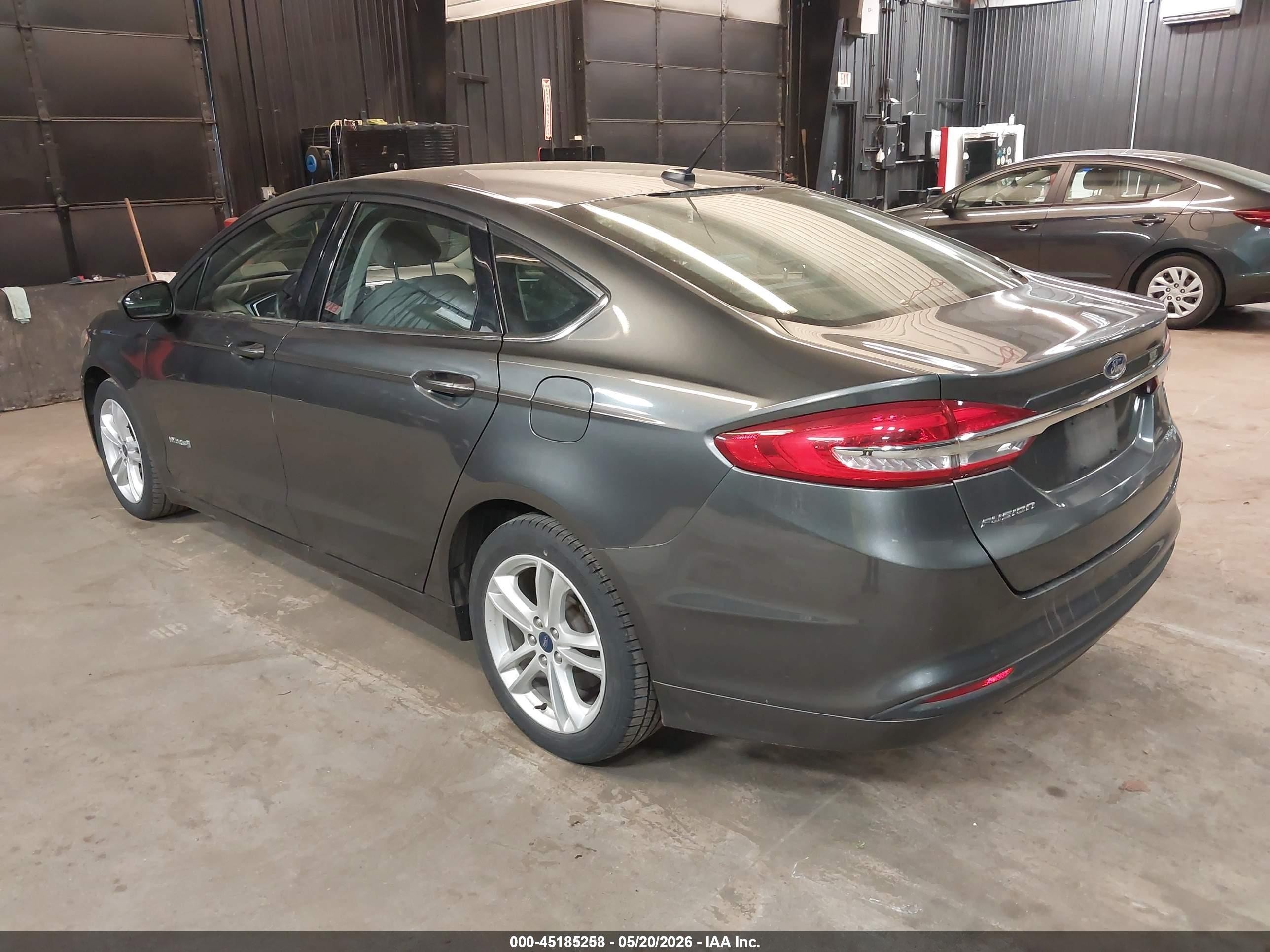 2018 Ford Fusion Hybrid S Серый vin: 3FA6P0UU7JR282020