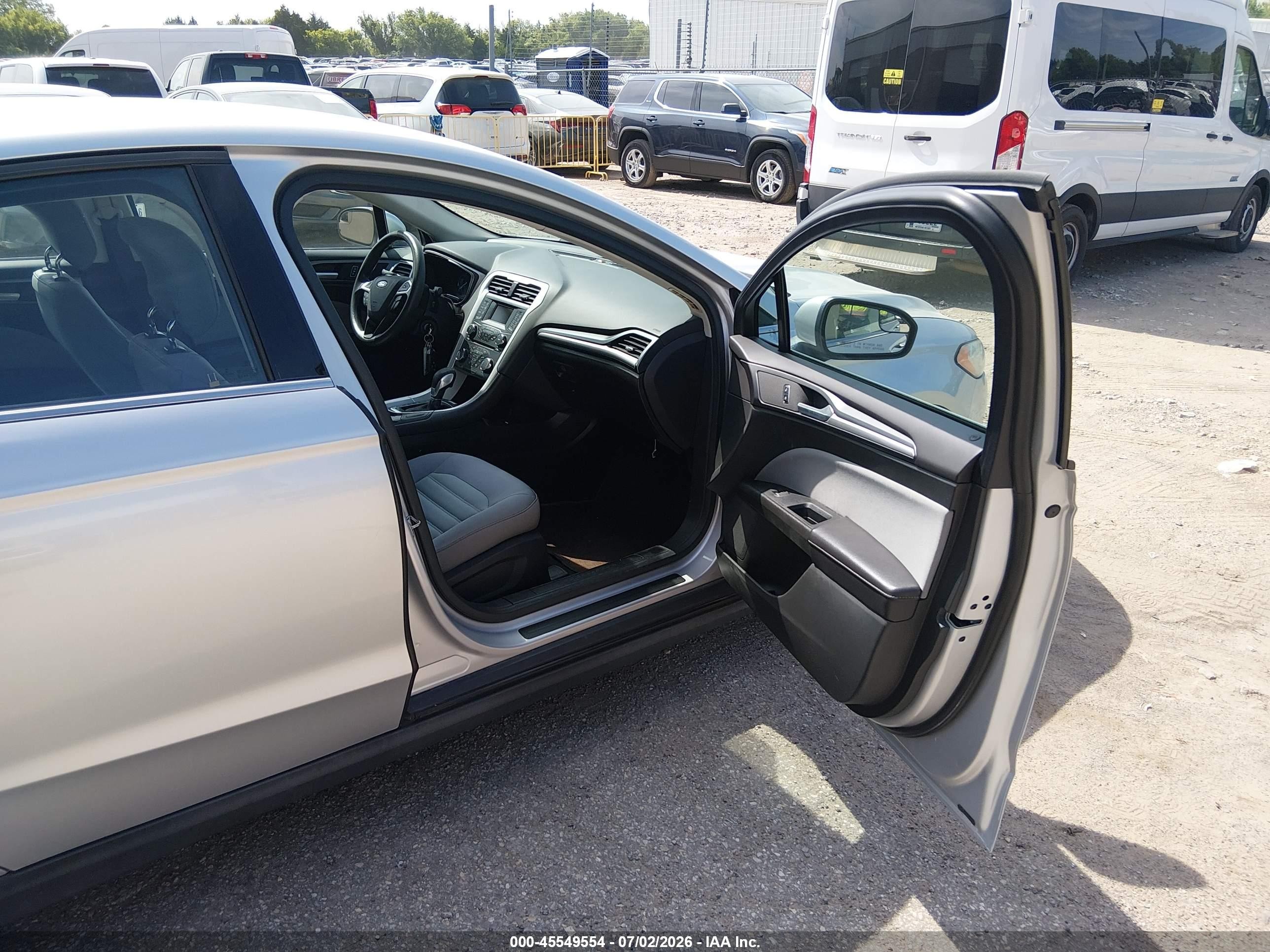 2015 Ford Fusion Hybrid S Silver vin: 3FA6P0UU8FR132621