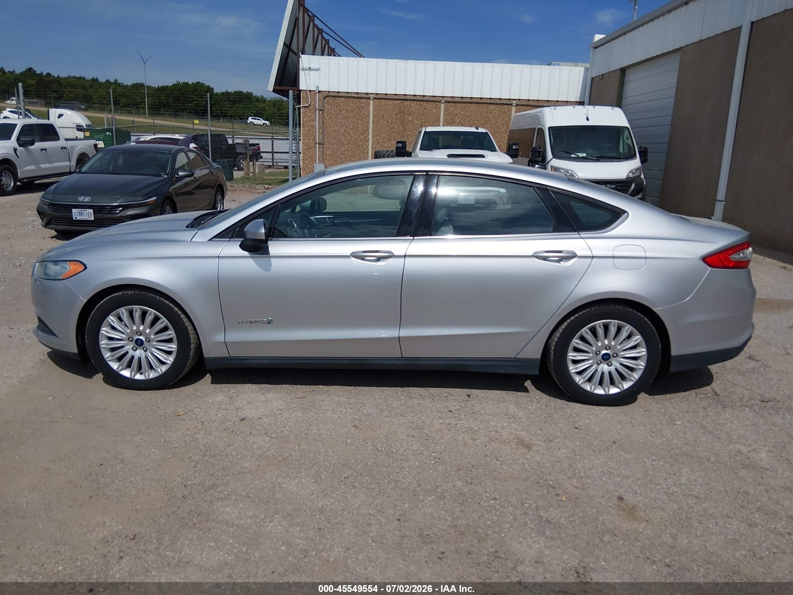 2015 Ford Fusion Hybrid S Silver vin: 3FA6P0UU8FR132621