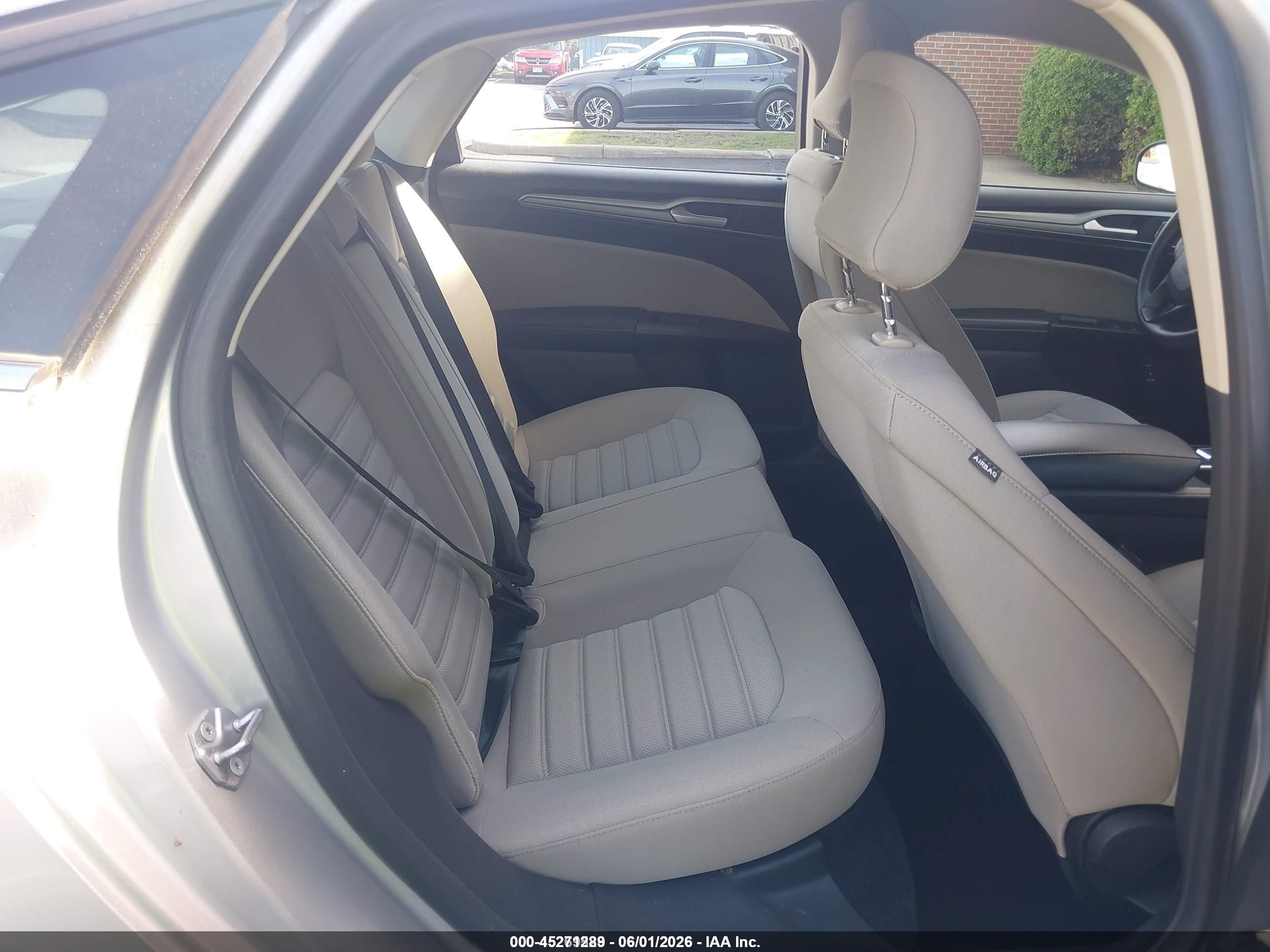 2018 Ford Fusion Hybrid S Silver vin: 3FA6P0UU9JR235927