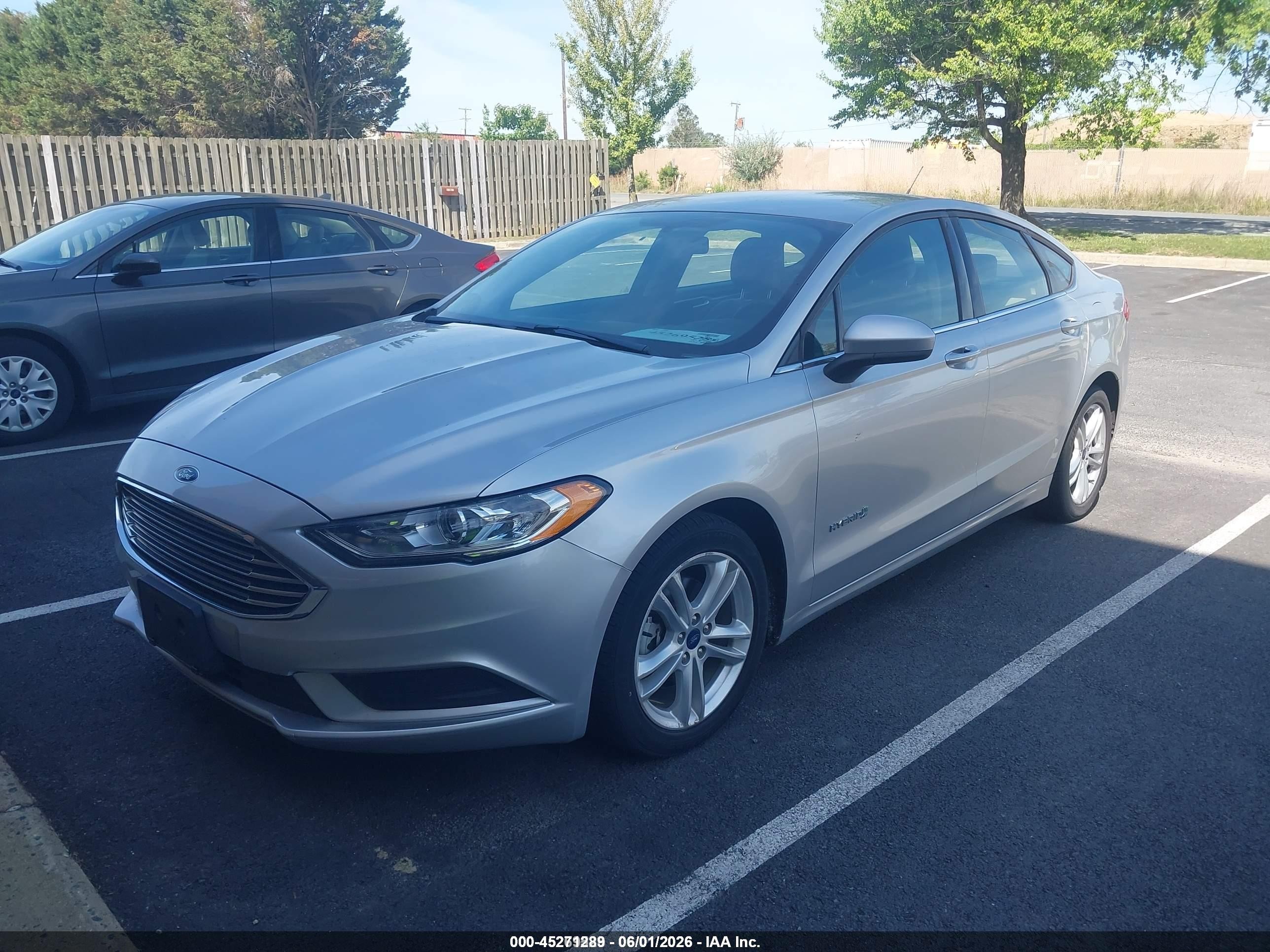 2018 Ford Fusion Hybrid S Silver vin: 3FA6P0UU9JR235927