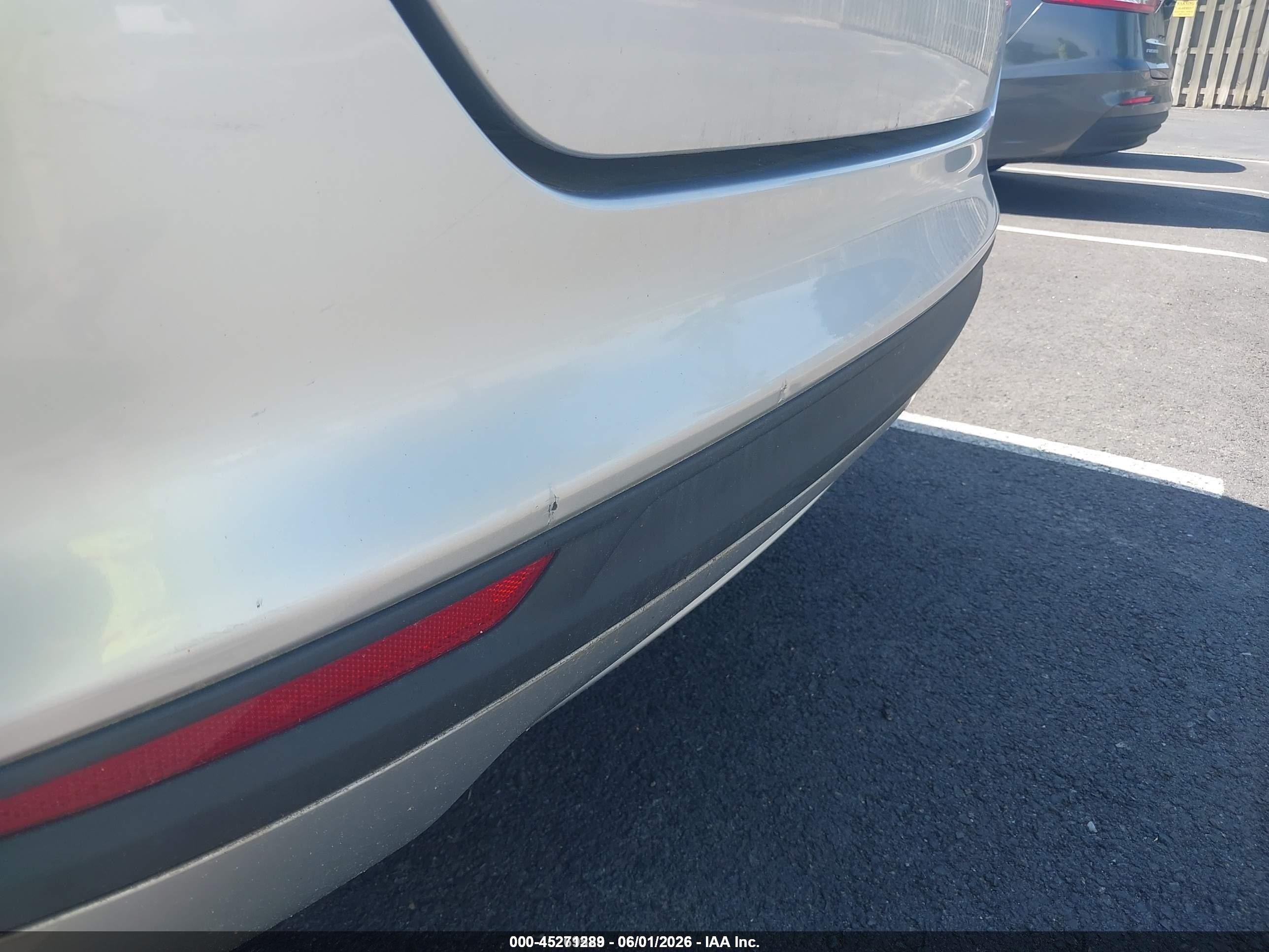 2018 Ford Fusion Hybrid S Silver vin: 3FA6P0UU9JR235927