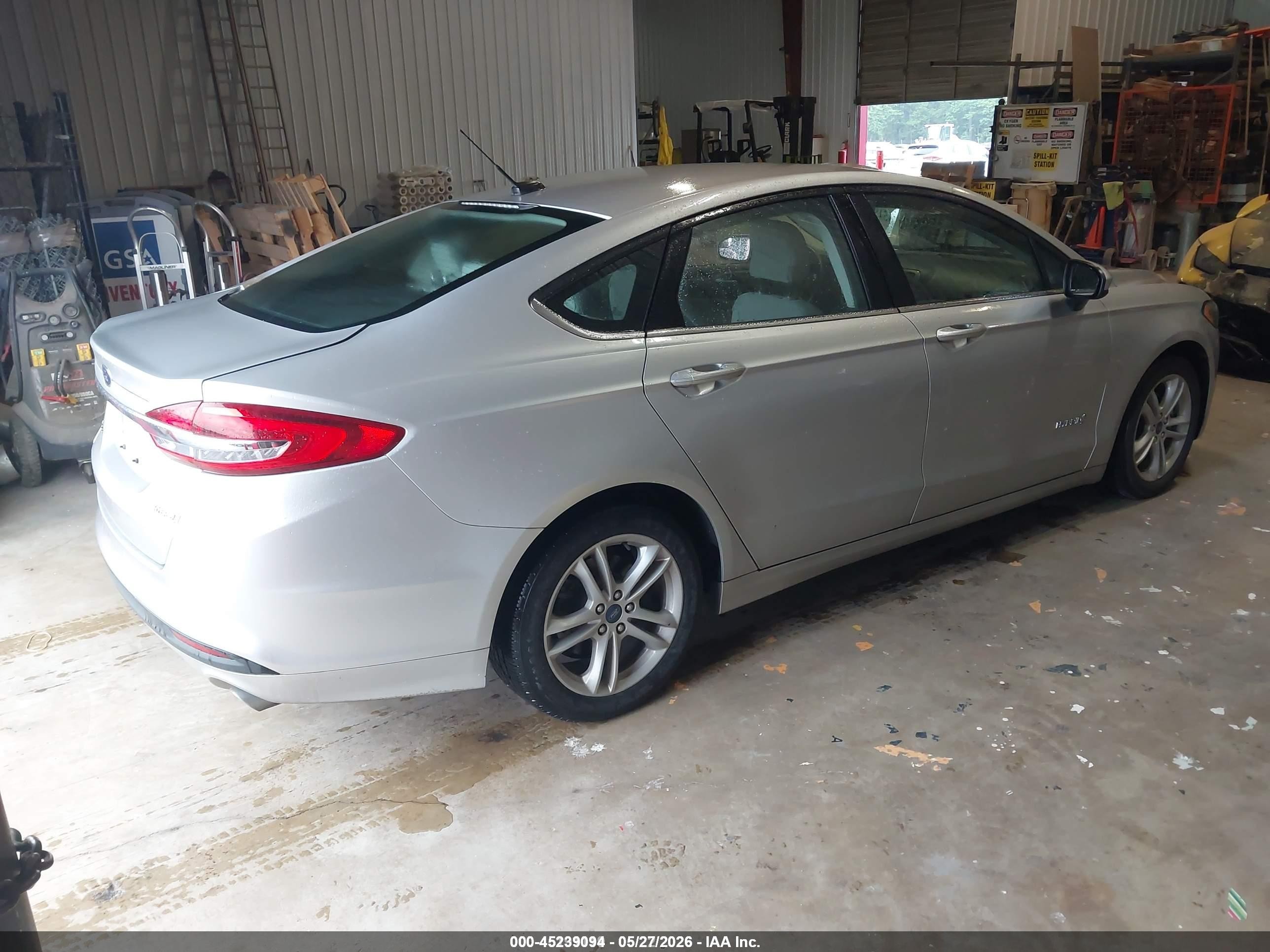 2018 Ford Fusion Hybrid S Серебряный vin: 3FA6P0UU9JR254638